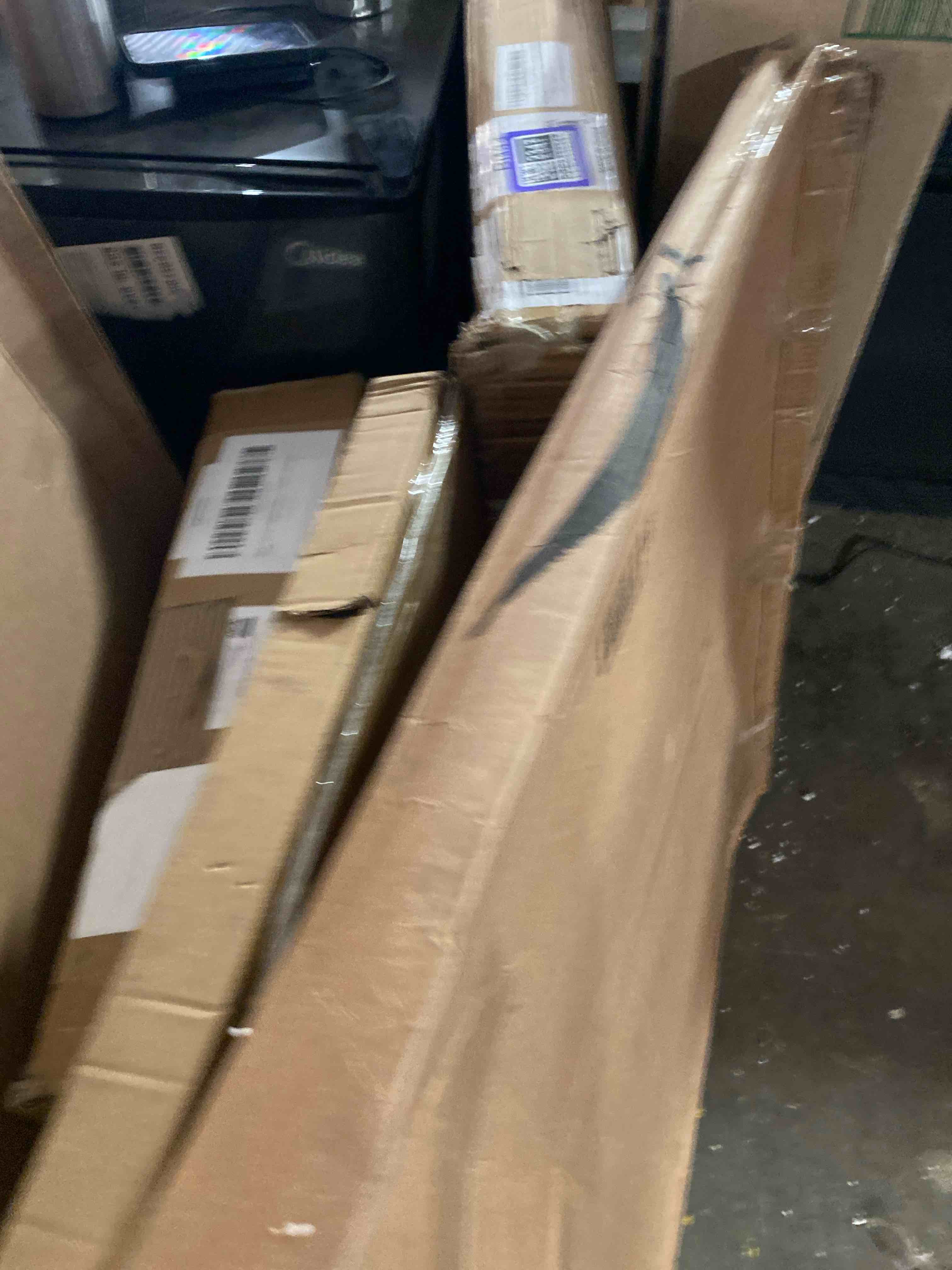 https://s3.amazonaws.com/lotting-images-prod/phillipi/PPE2332353_1746039483630.jpeg