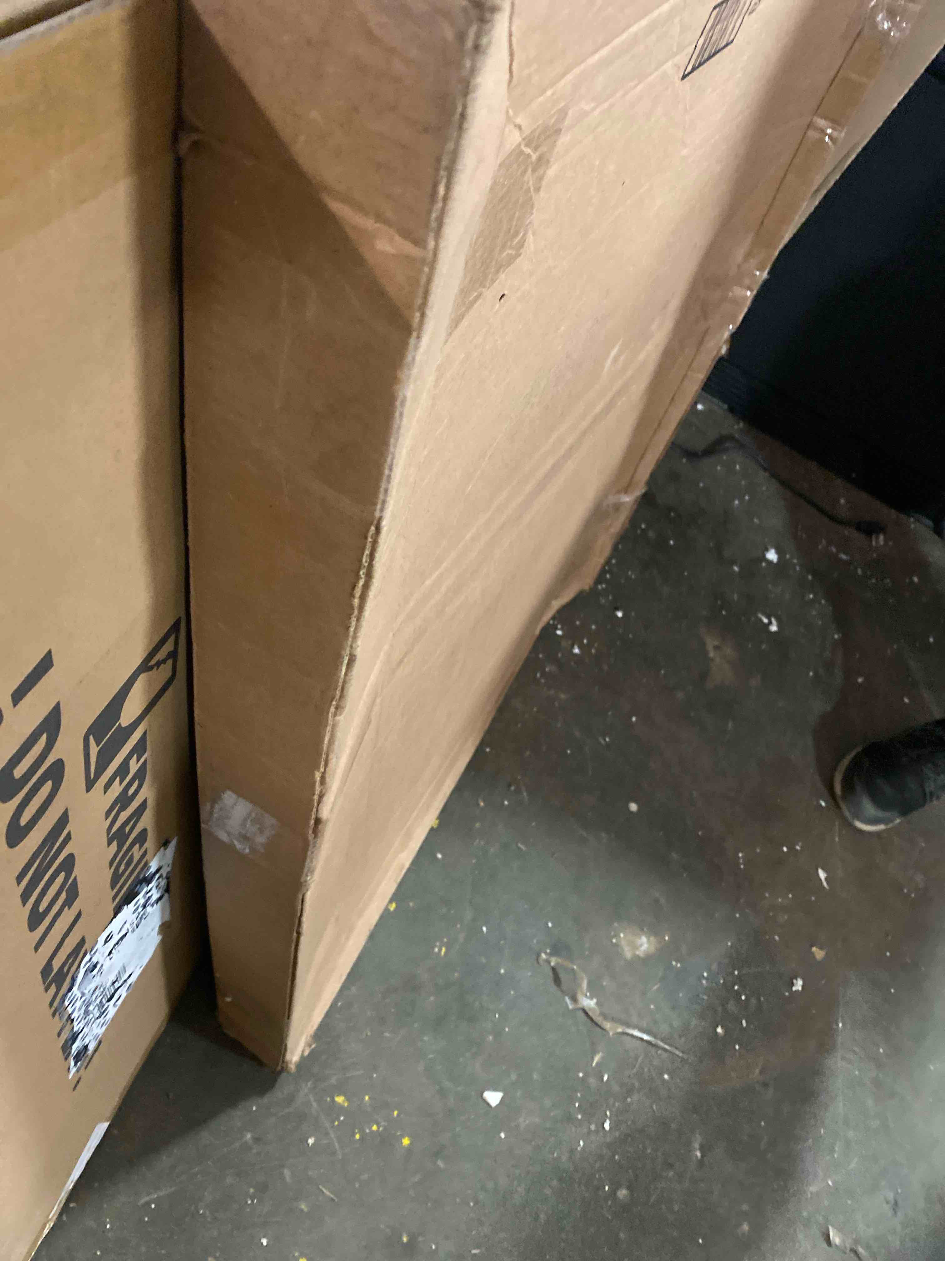 https://s3.amazonaws.com/lotting-images-prod/phillipi/PPE2332353_1746039485035.jpeg