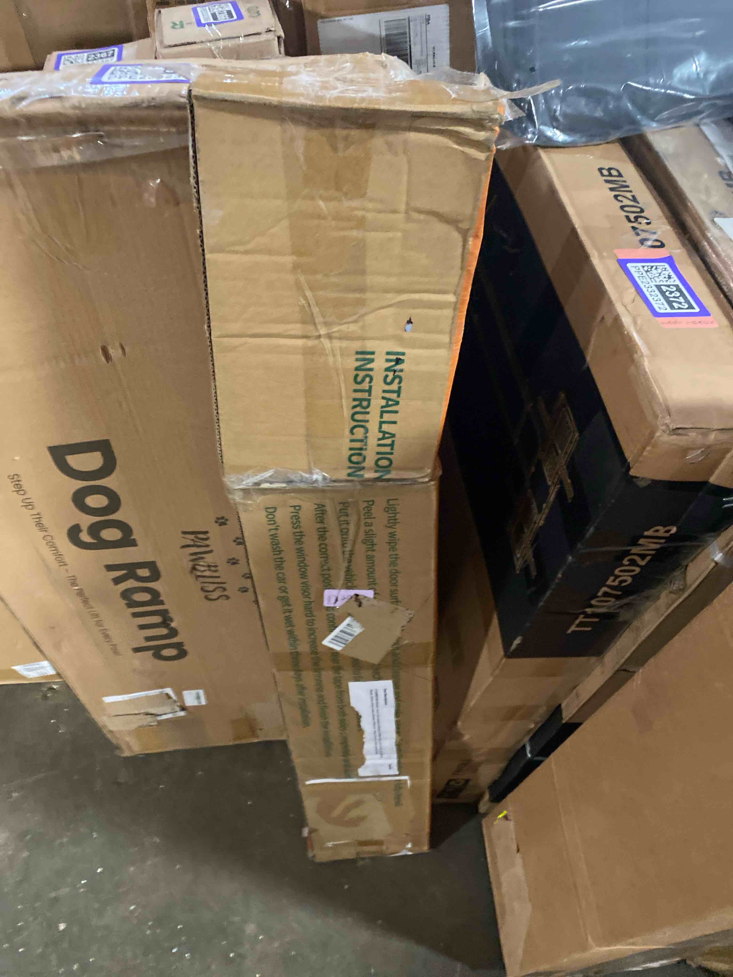 https://s3.amazonaws.com/lotting-images-prod/phillipi/PPE2332376_1746042316064.jpeg