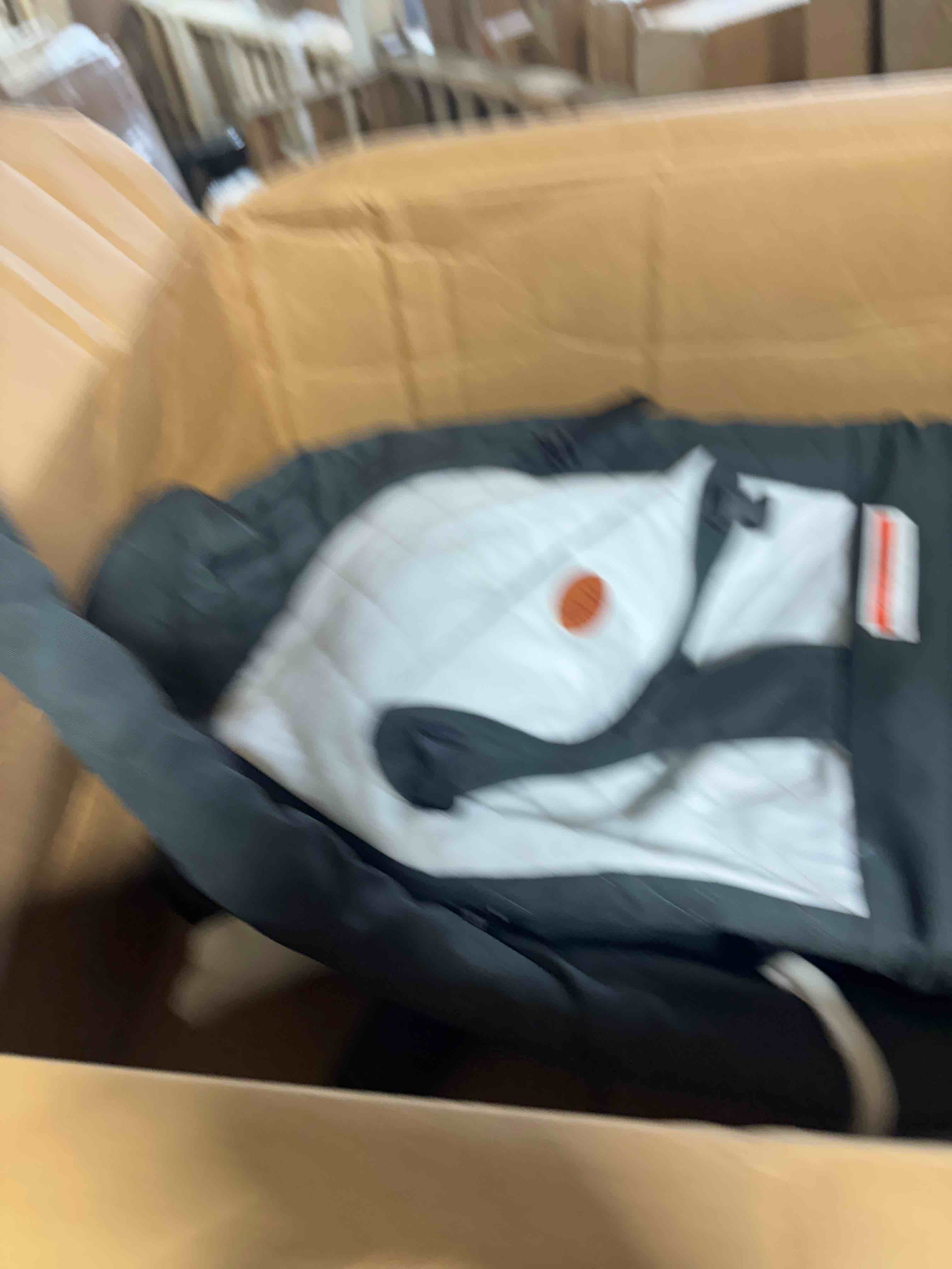 https://s3.amazonaws.com/lotting-images-prod/phillipi/PPE2332447_1746111778081.jpeg