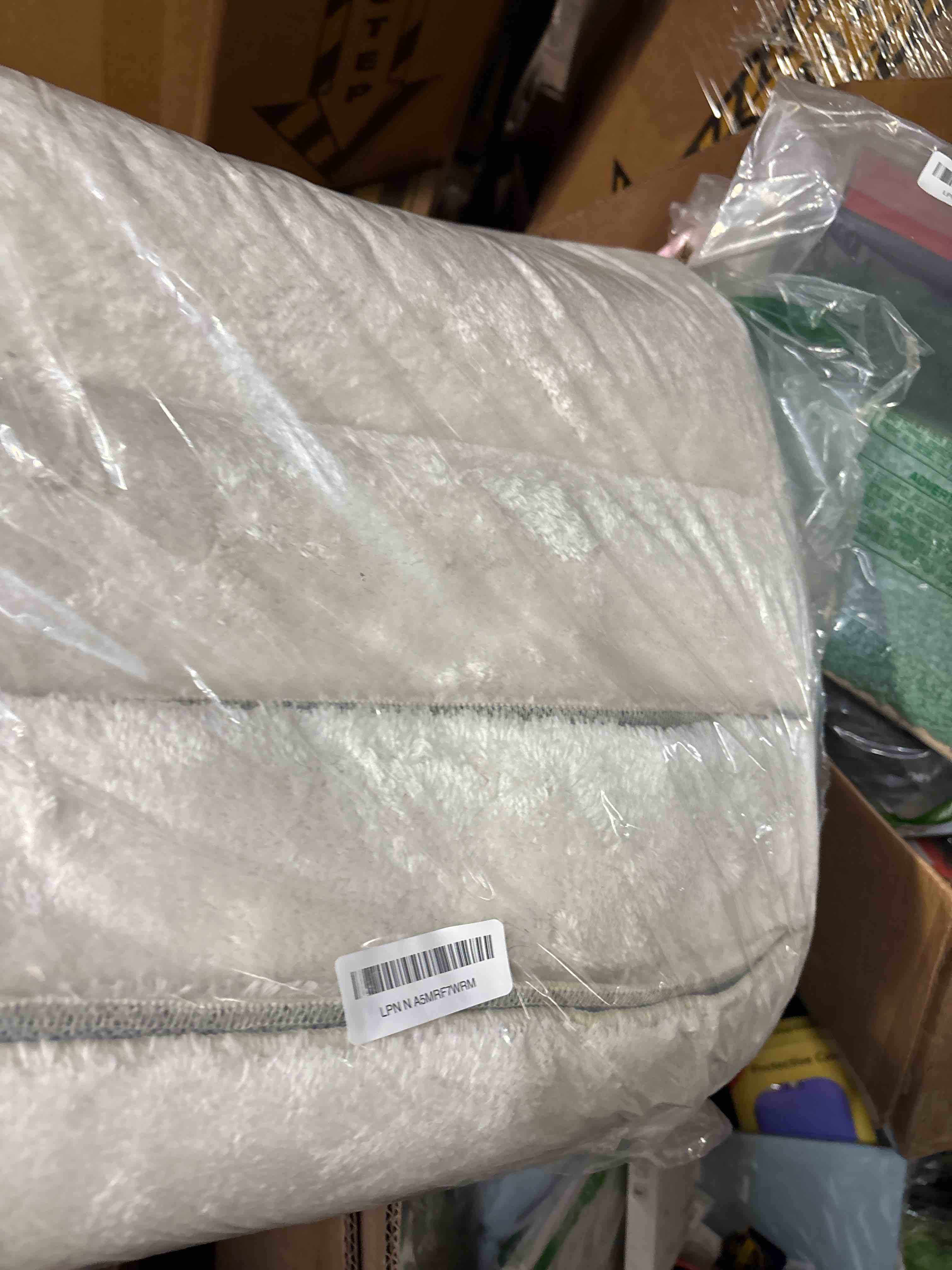 https://s3.amazonaws.com/lotting-images-prod/phillipi/PPE2332484_1746133019490.jpeg