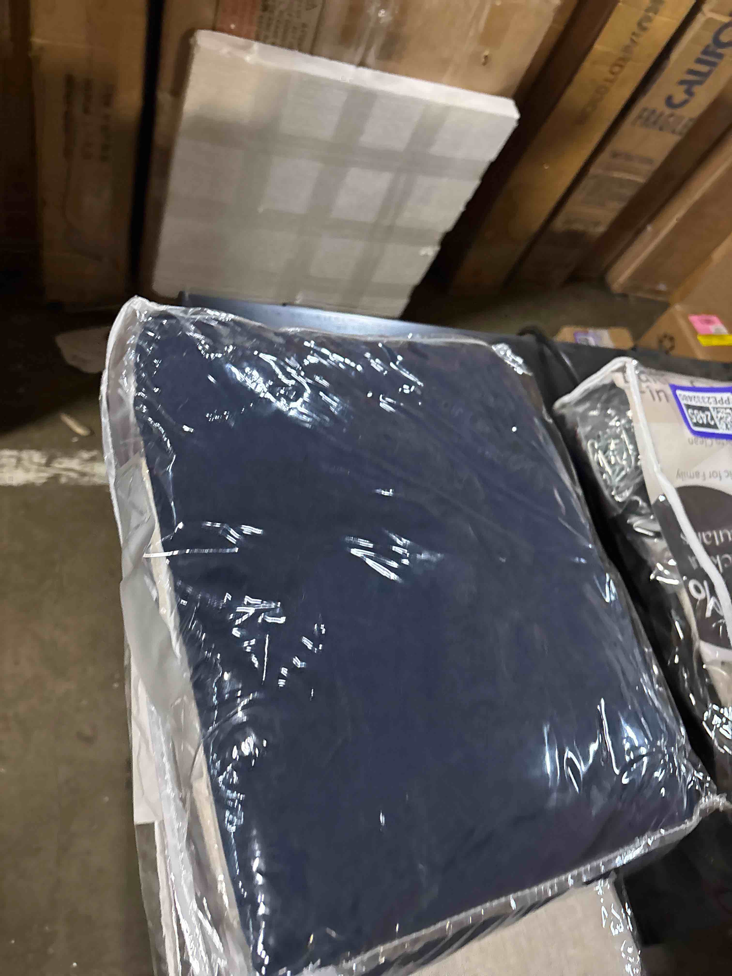 https://s3.amazonaws.com/lotting-images-prod/phillipi/PPE2332487_1746133481720.jpeg