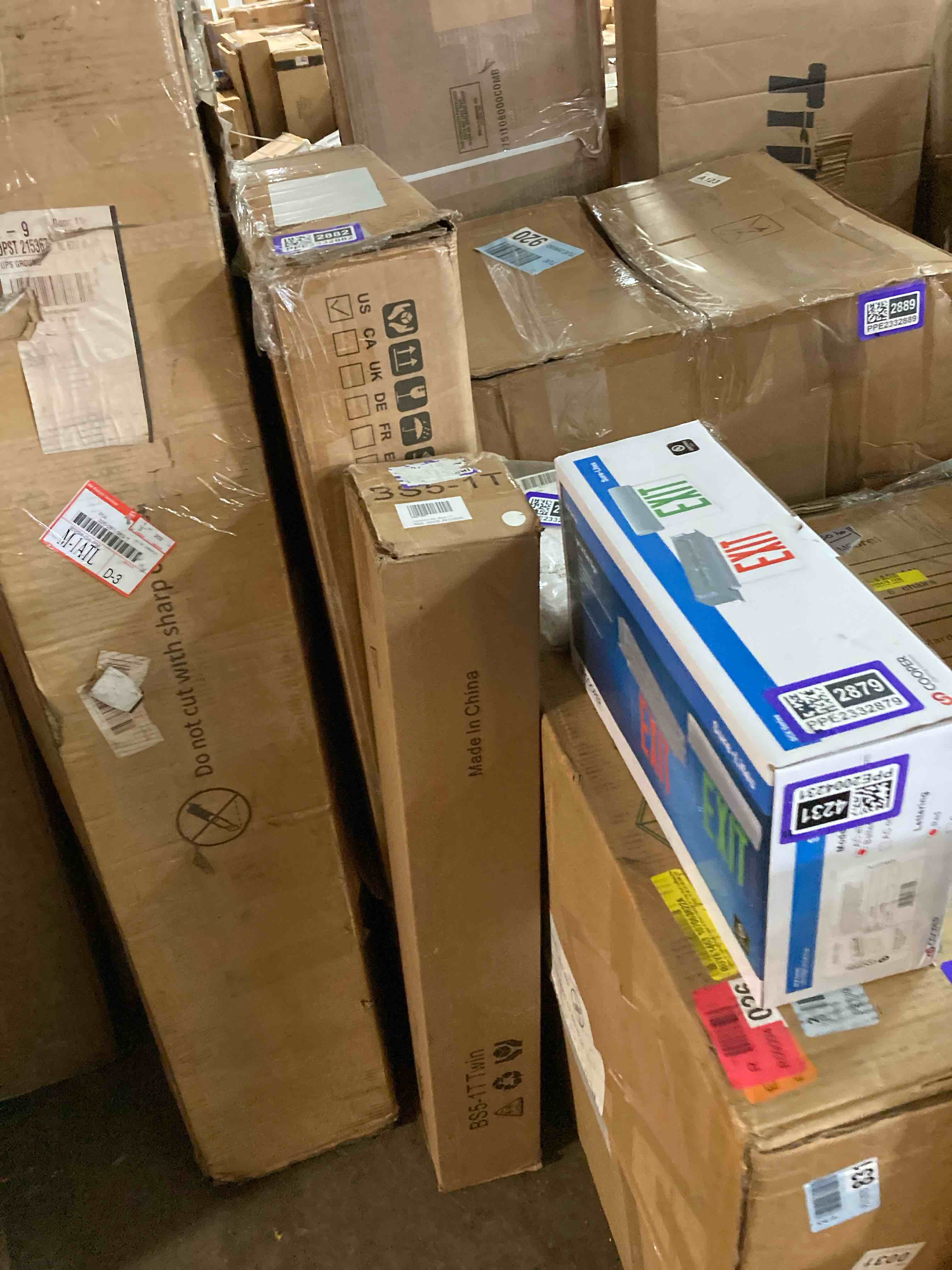 https://s3.amazonaws.com/lotting-images-prod/phillipi/PPE2332872_1746464701581.jpeg
