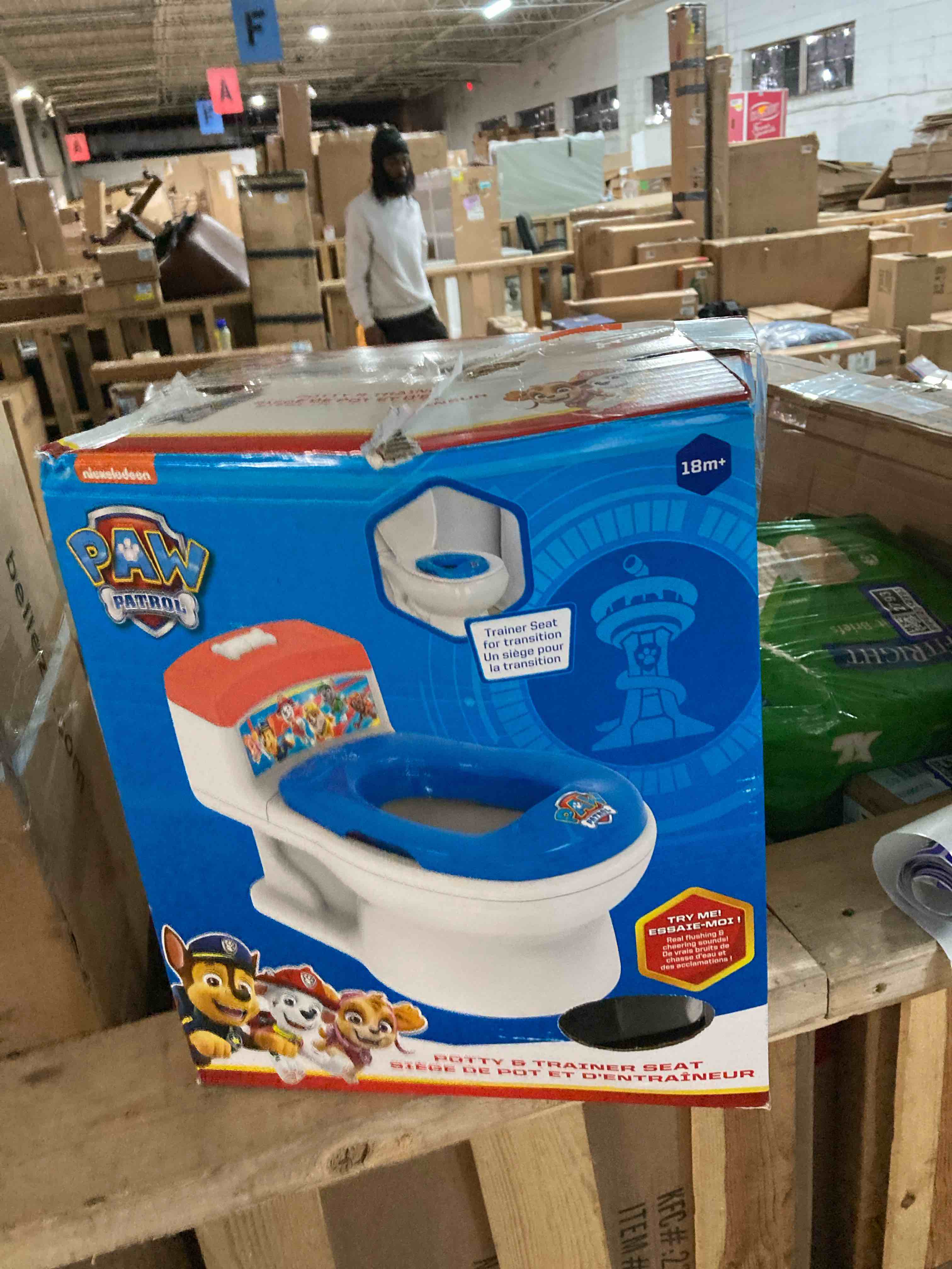 https://s3.amazonaws.com/lotting-images-prod/phillipi/PPE2332890_1746458021845.jpeg
