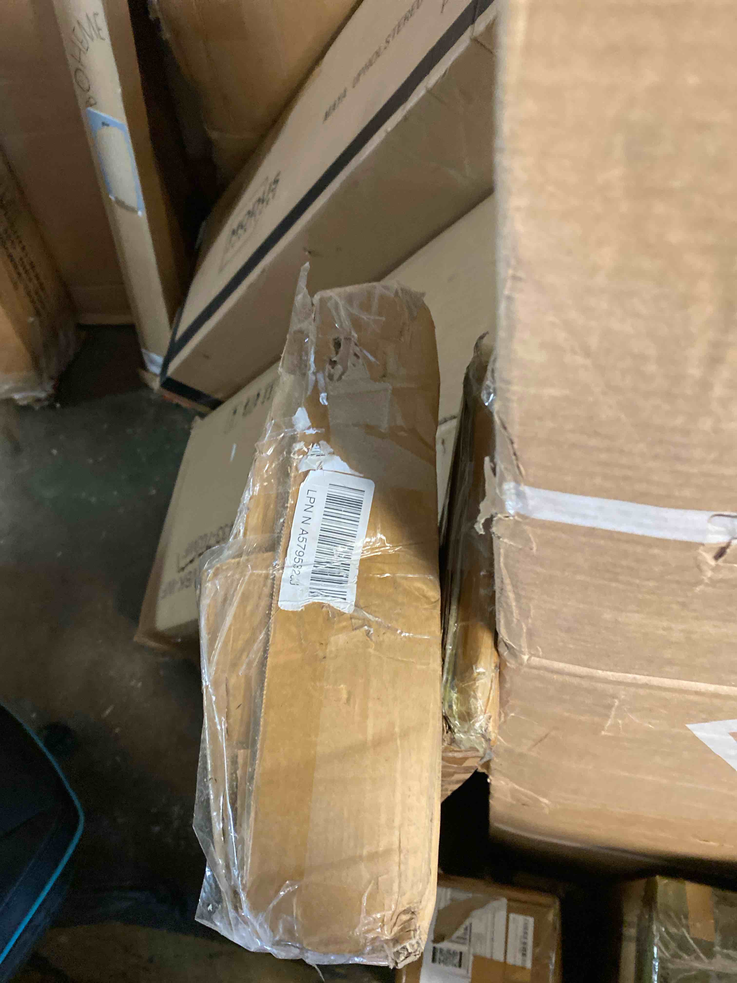 https://s3.amazonaws.com/lotting-images-prod/phillipi/PPE2333093_1746726211739.jpeg