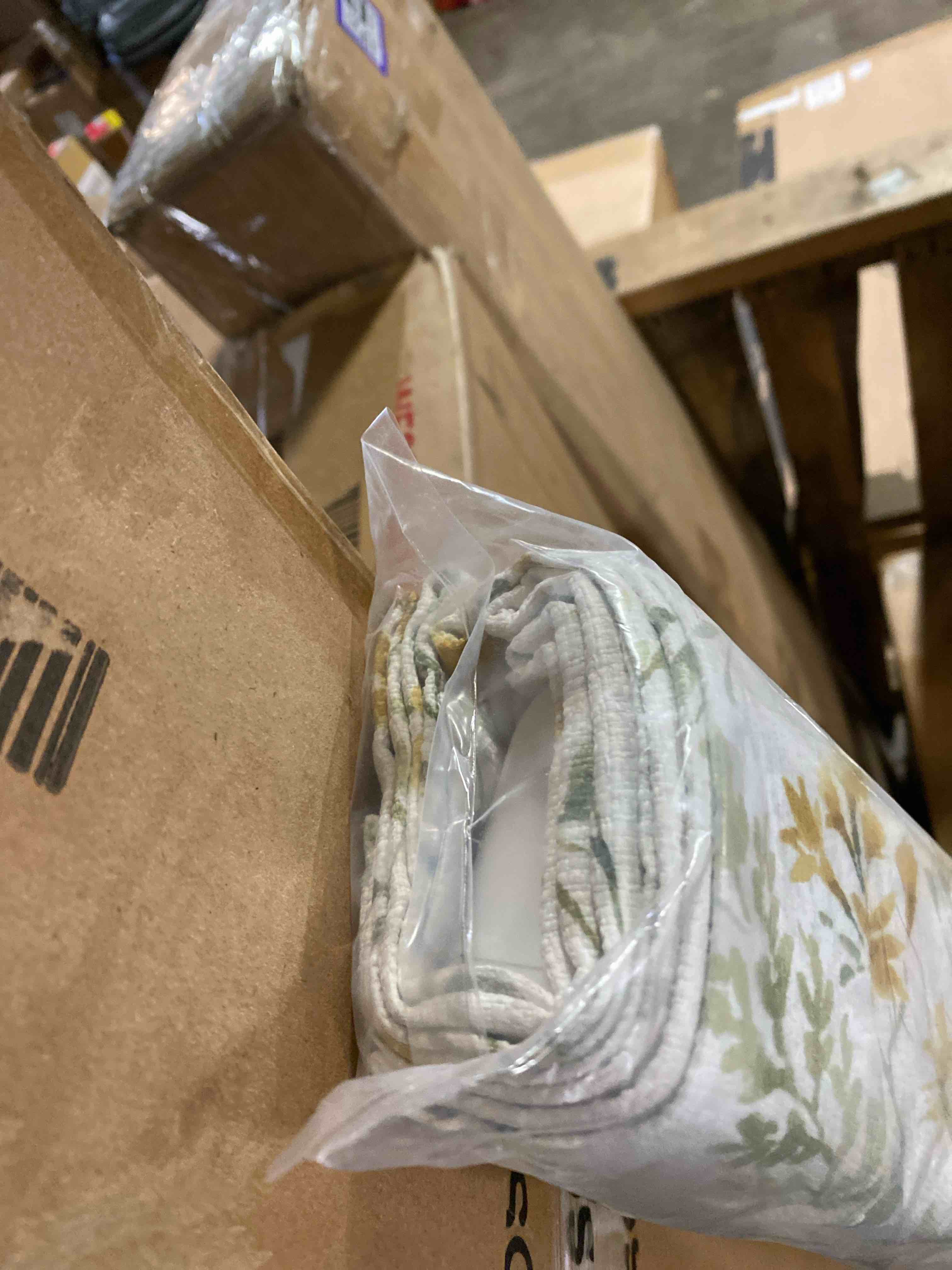 https://s3.amazonaws.com/lotting-images-prod/phillipi/PPE2334090_1747148283879.jpeg