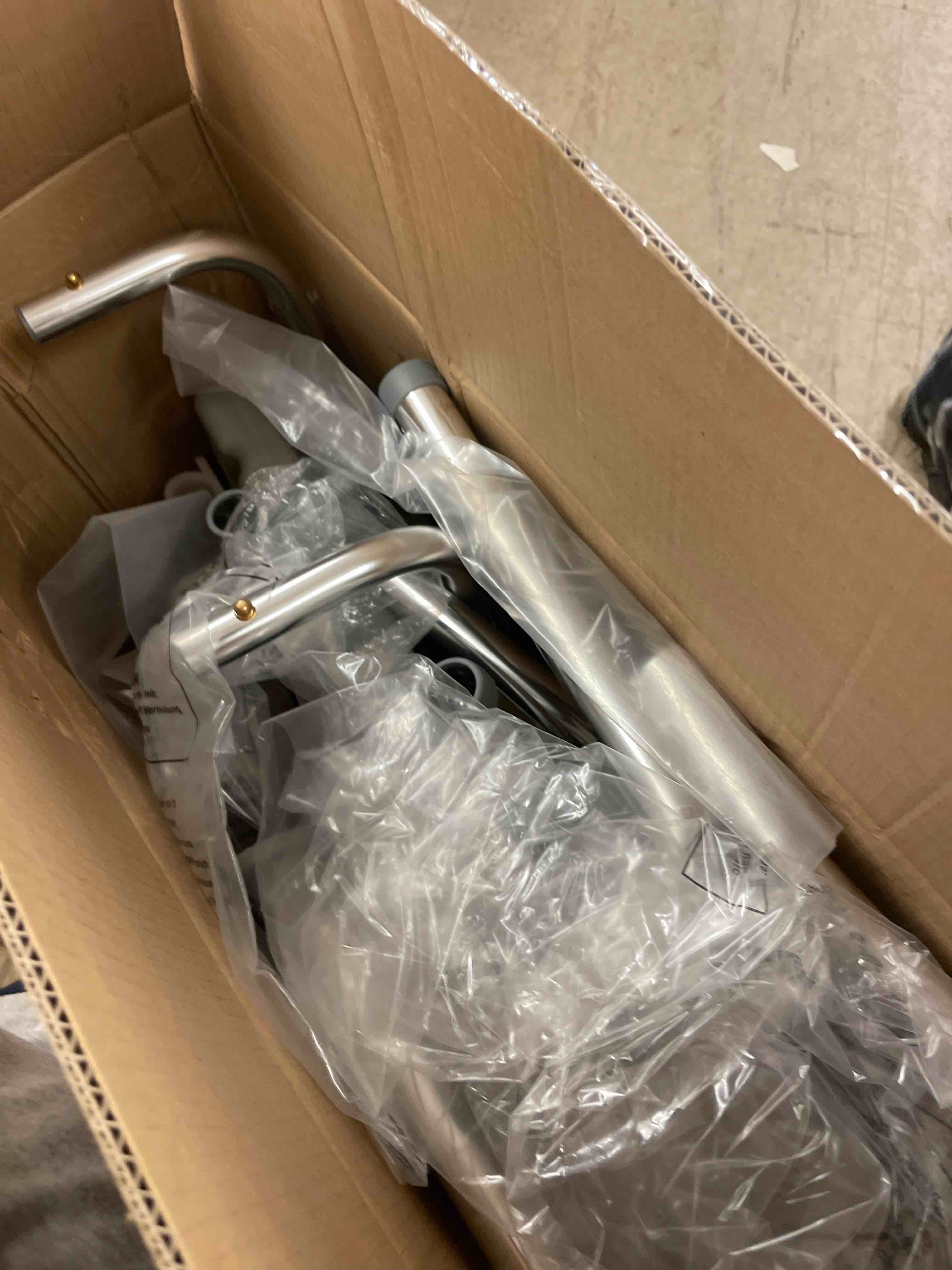 https://s3.amazonaws.com/lotting-images-prod/phillipi/PPE2335503_1748275892376.jpeg