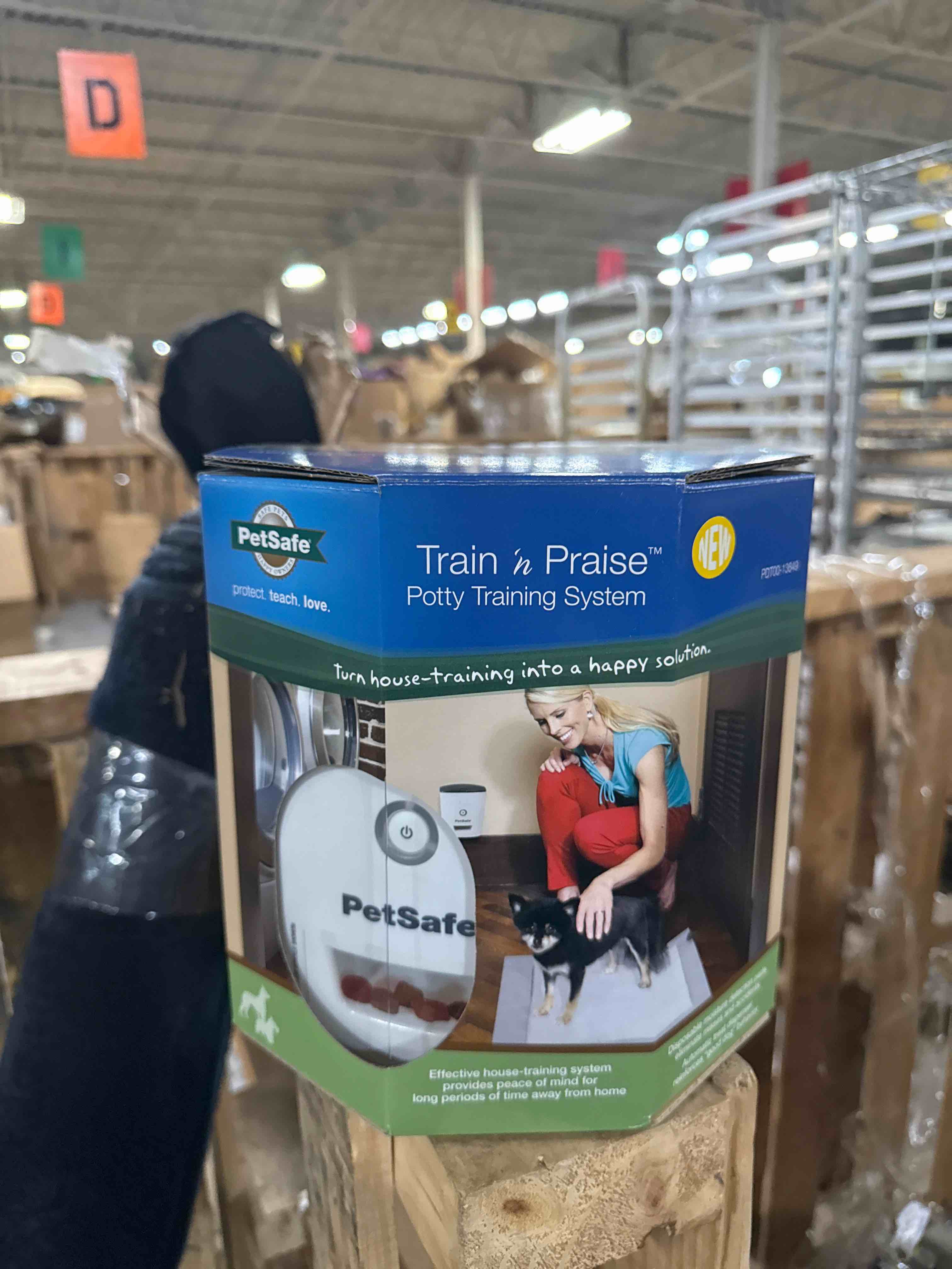 https://s3.amazonaws.com/lotting-images-prod/phillipi/PPE2336989_1752266373907.jpeg