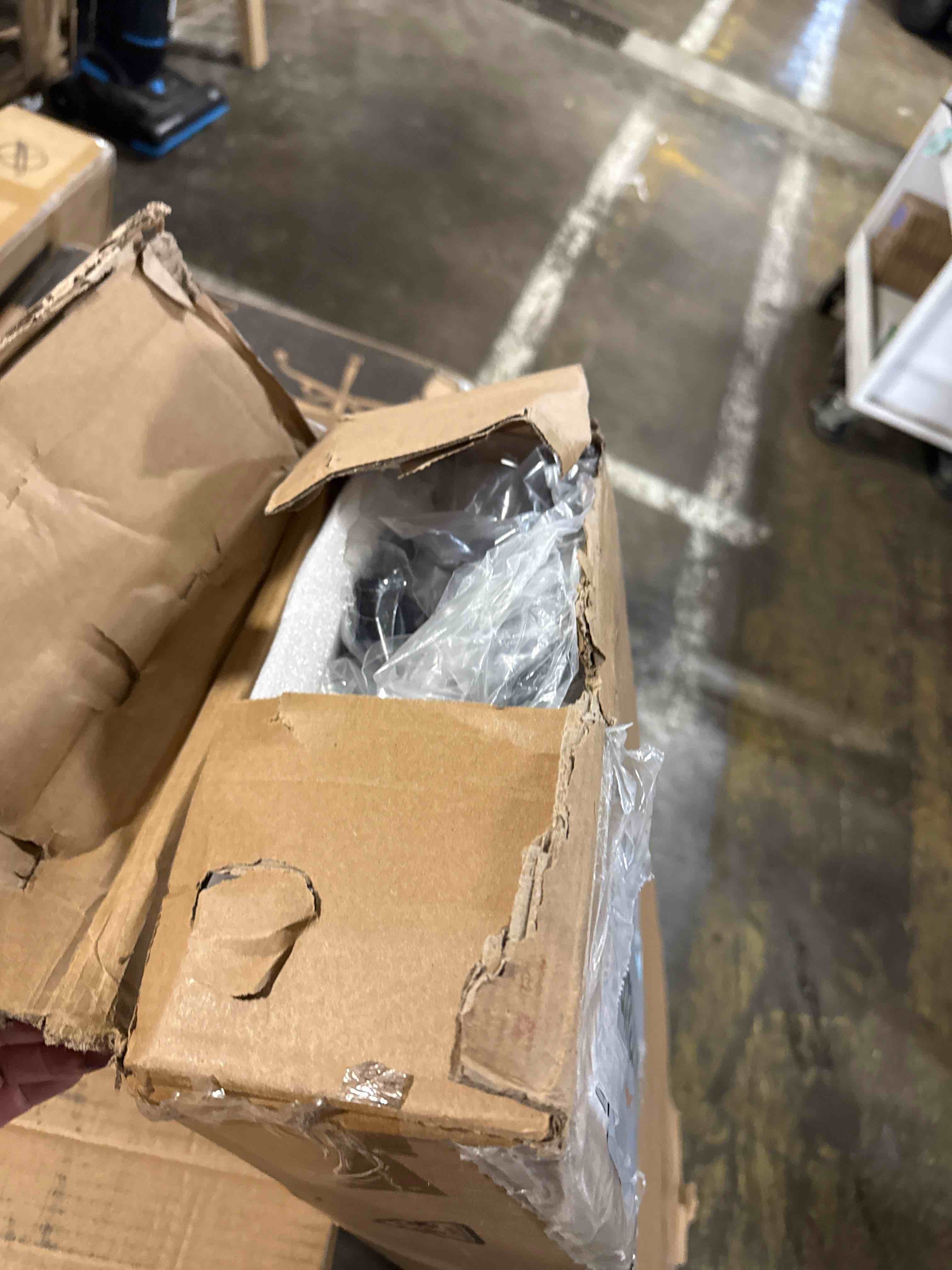 https://s3.amazonaws.com/lotting-images-prod/phillipi/PPE2337007_1752696797292.jpeg