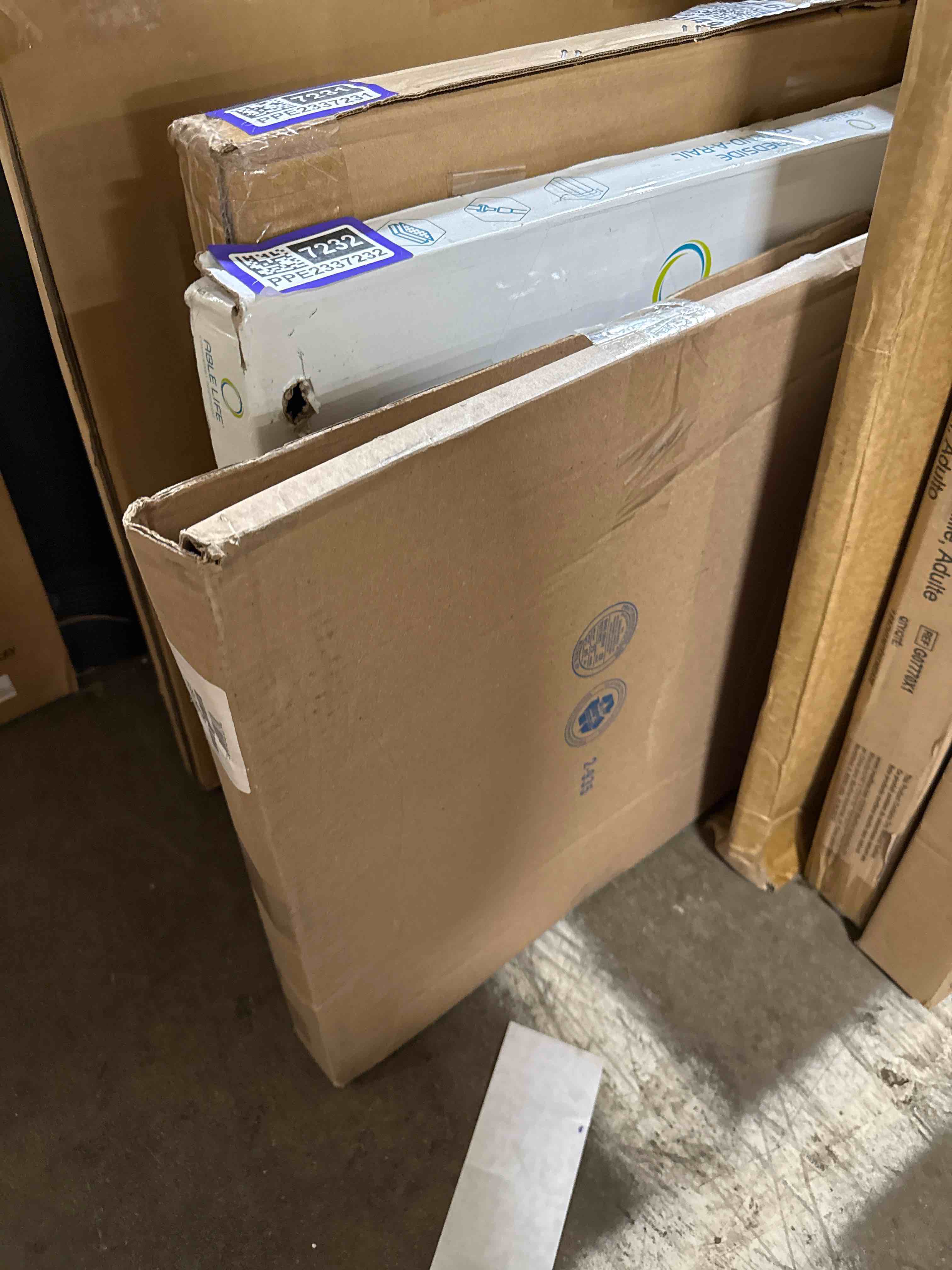 https://s3.amazonaws.com/lotting-images-prod/phillipi/PPE2337237_1753469403168.jpeg