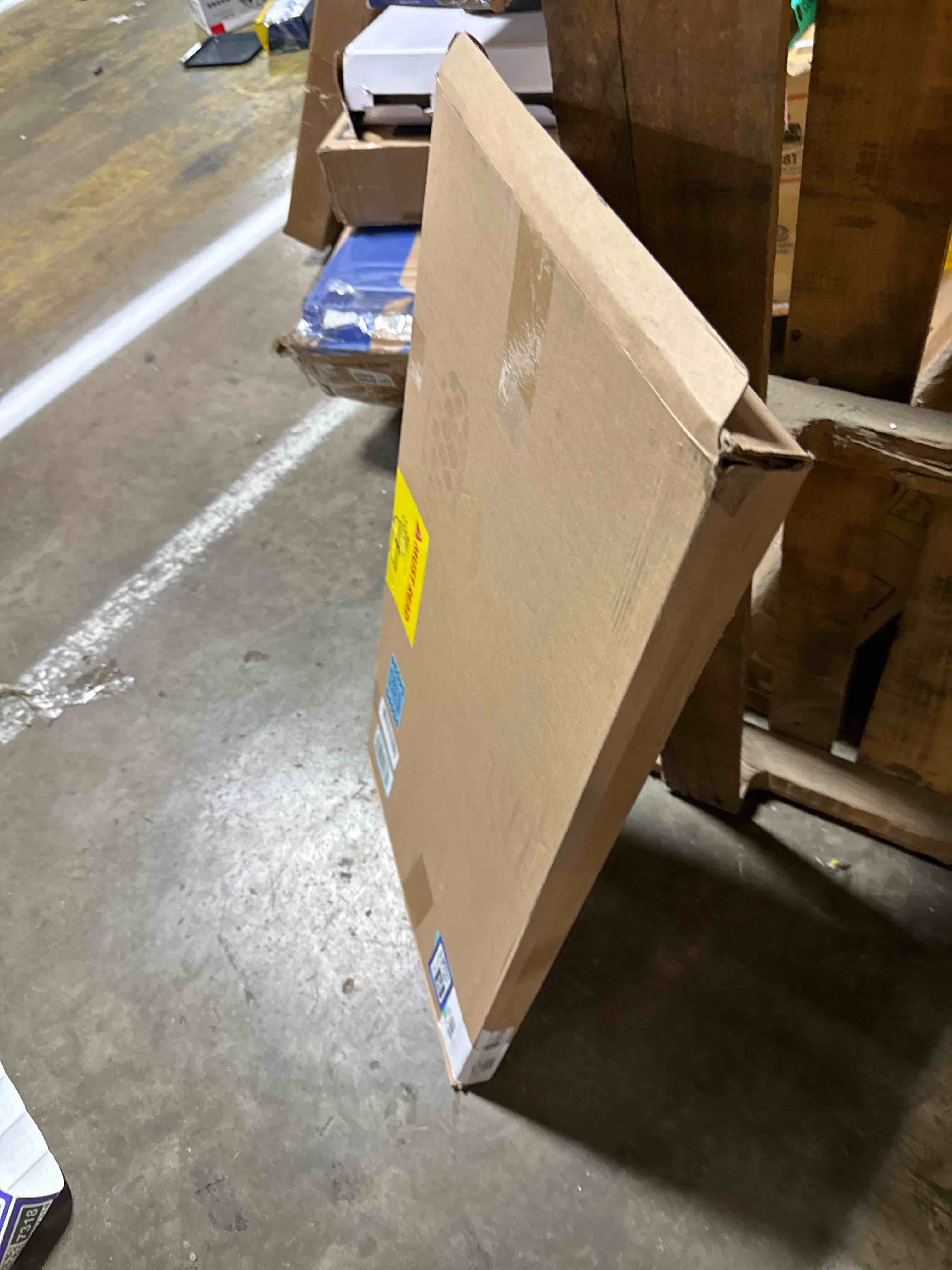 https://s3.amazonaws.com/lotting-images-prod/phillipi/PPE2337292_1753814931180.jpeg