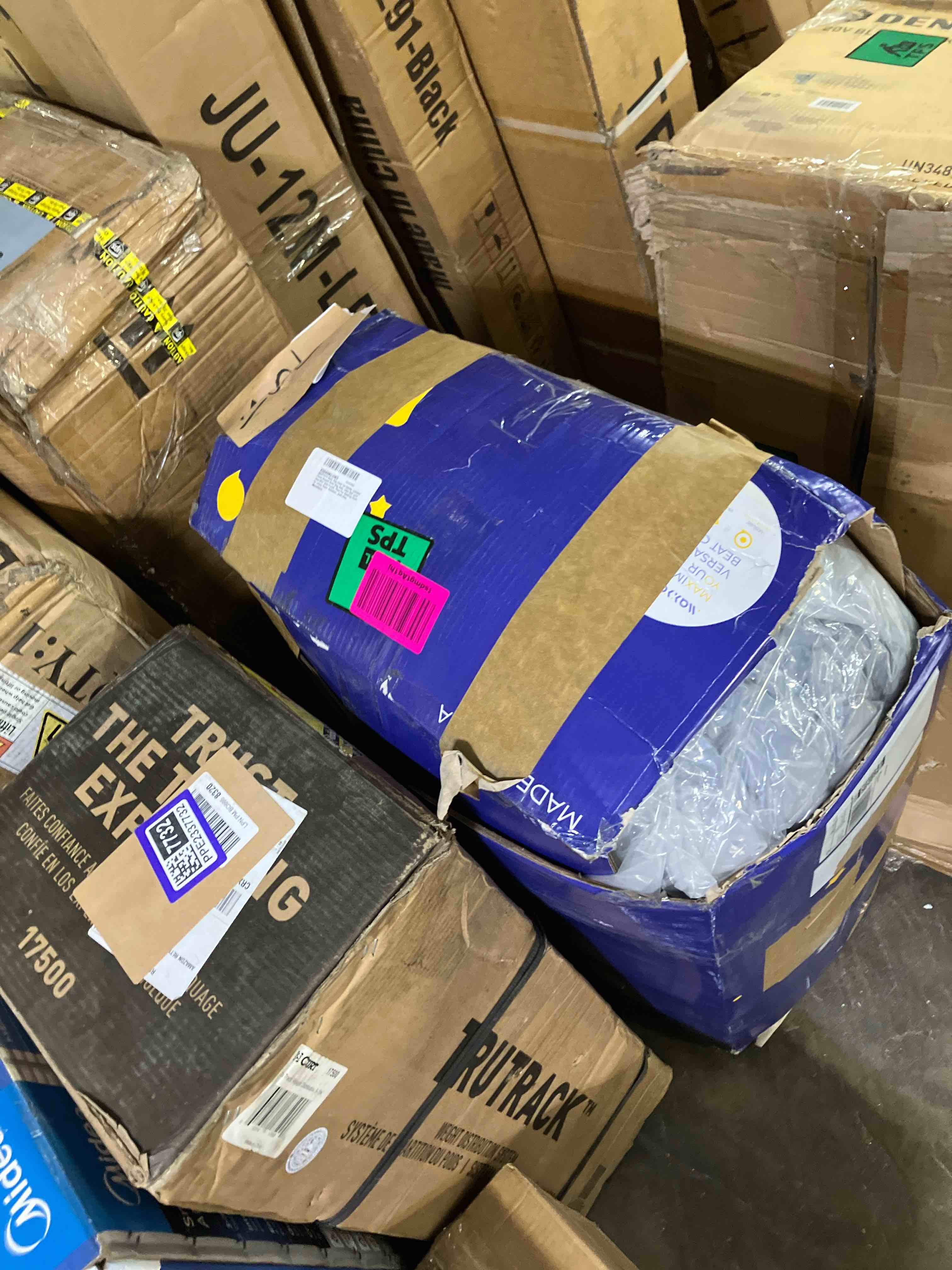 https://s3.amazonaws.com/lotting-images-prod/phillipi/PPE2337741_1754601121416.jpeg