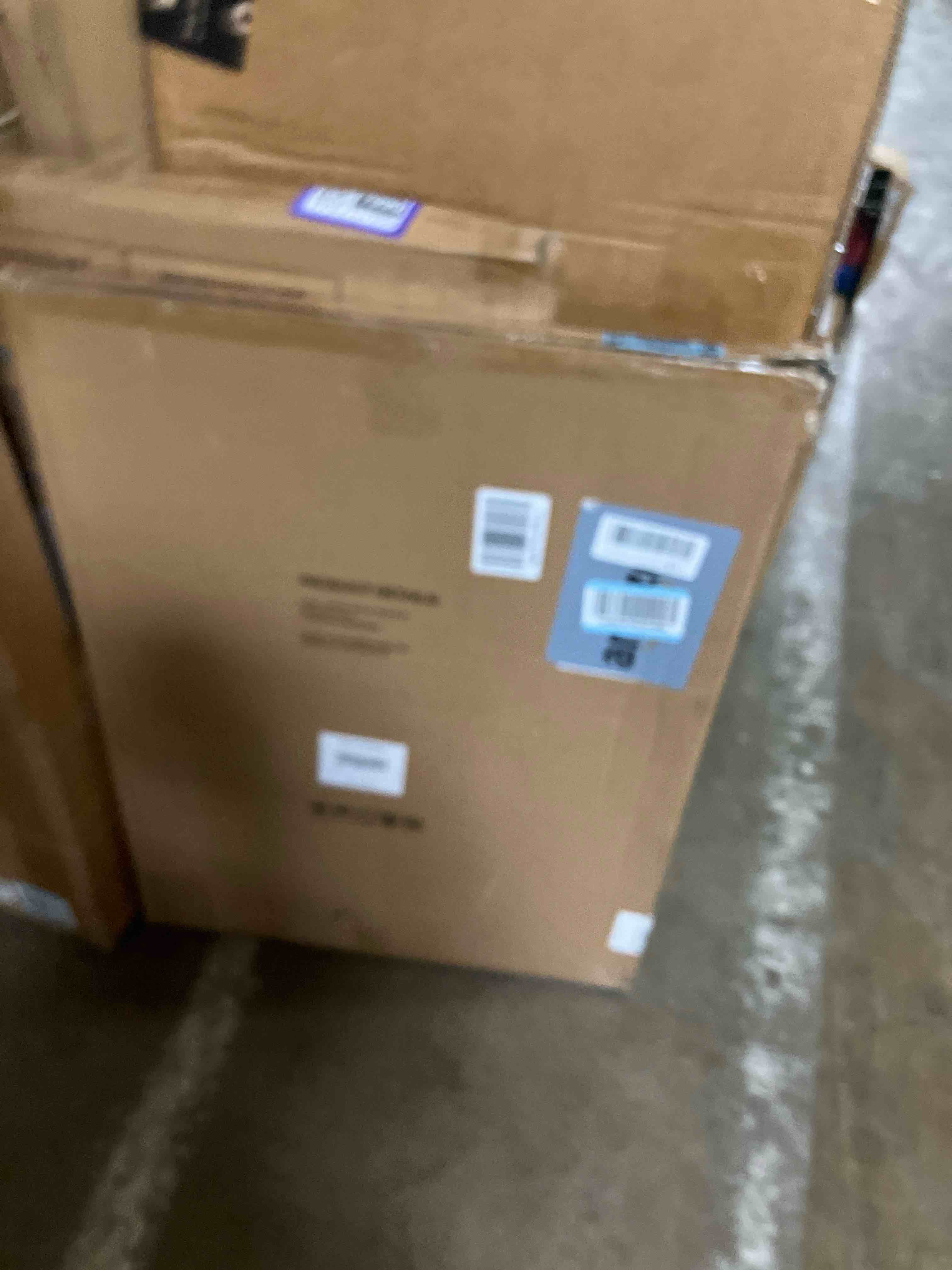 https://s3.amazonaws.com/lotting-images-prod/phillipi/PPE2337993_1759330392397.jpeg