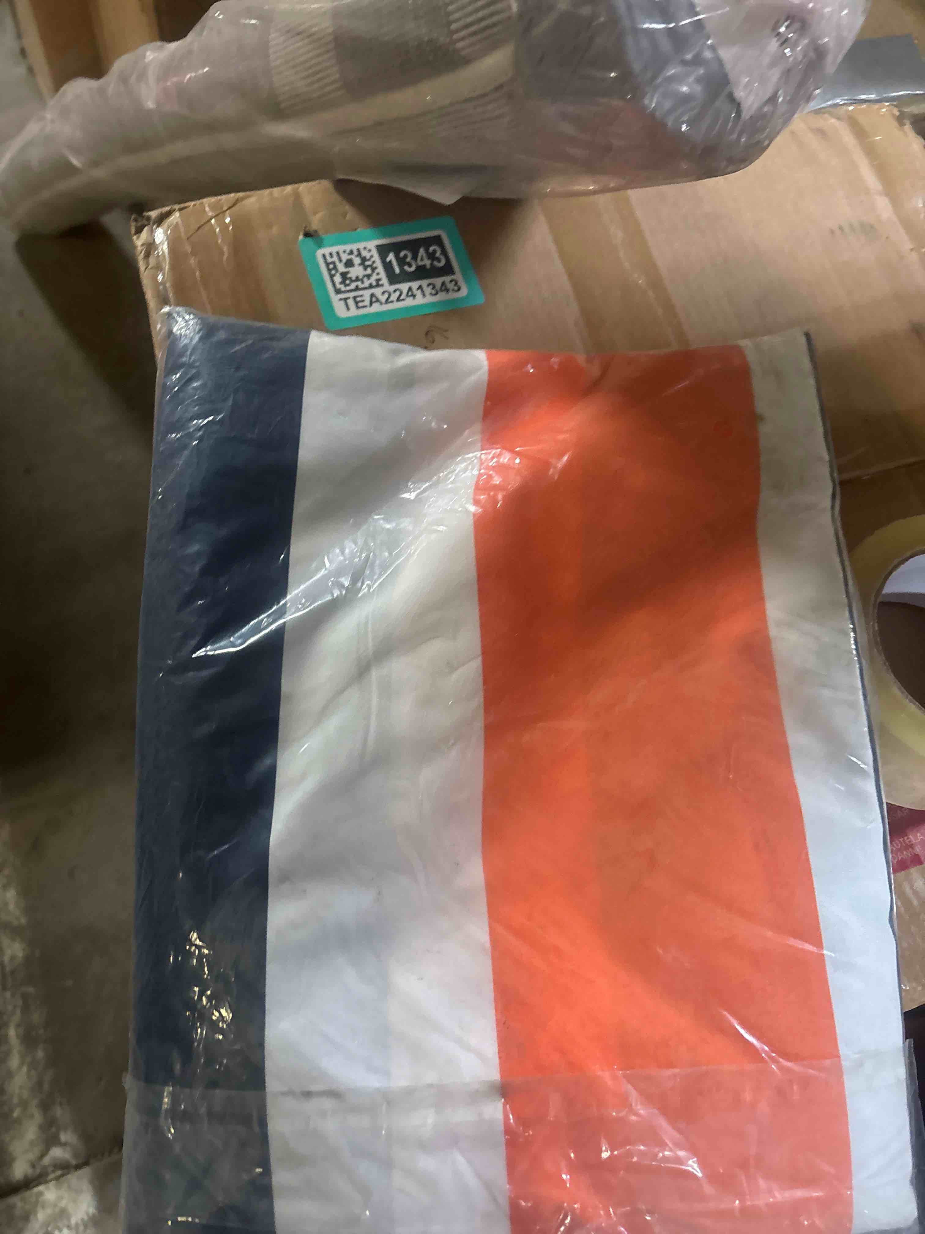 https://s3.amazonaws.com/lotting-images-prod/phillipi/PPE2339267_1744812428249.jpeg