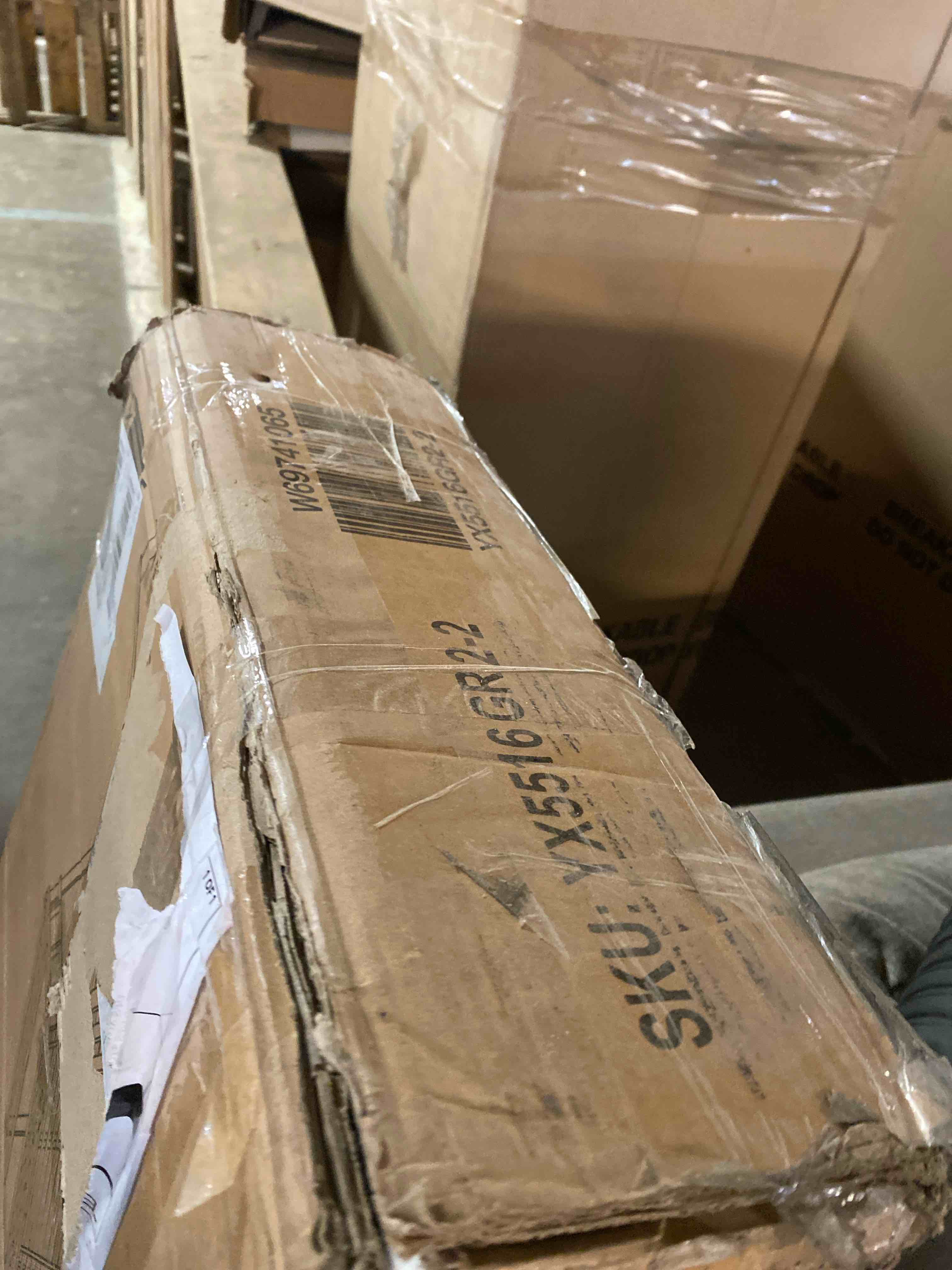 https://s3.amazonaws.com/lotting-images-prod/phillipi/PPE2340169_1745353651519.jpeg