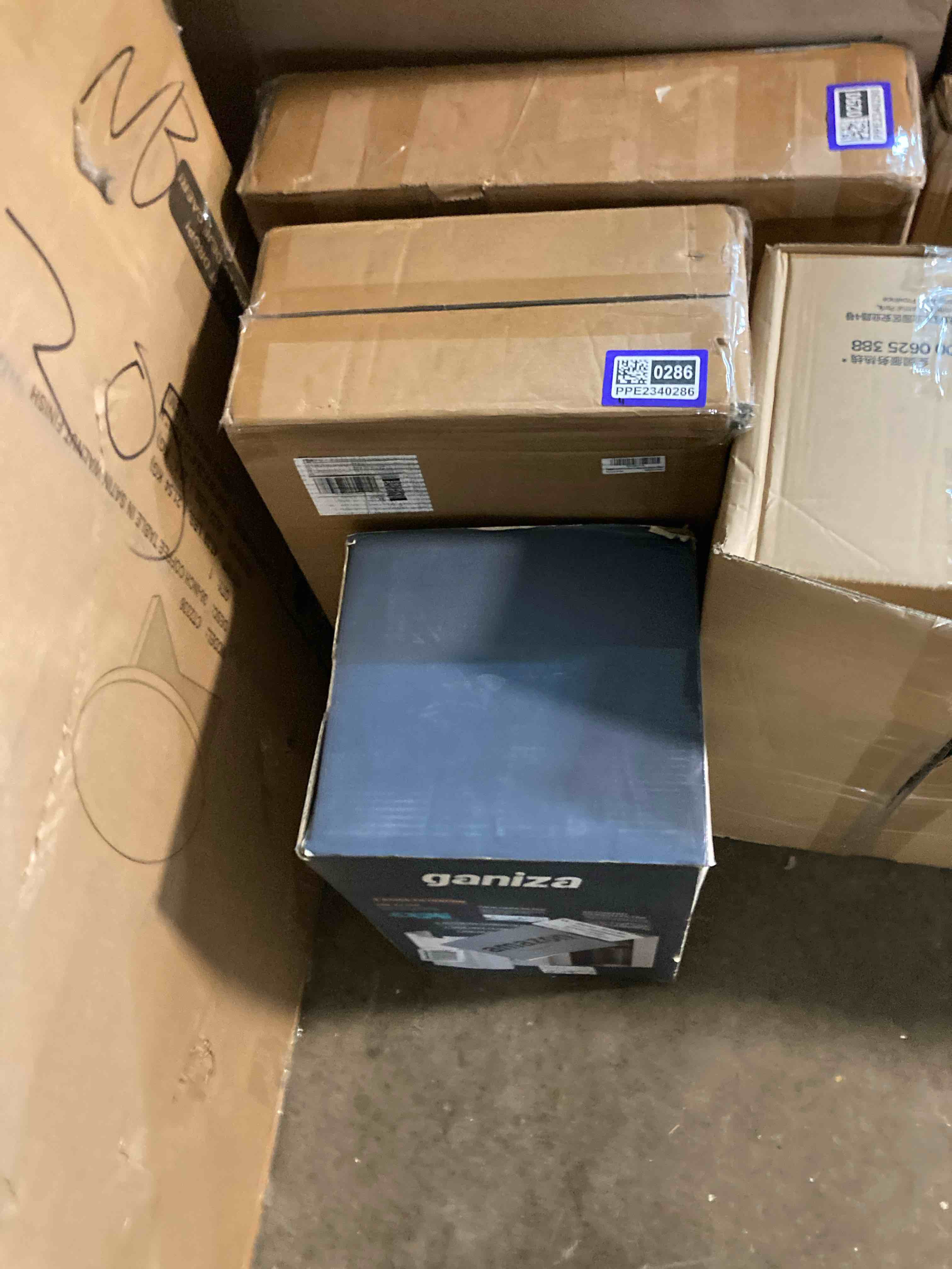 https://s3.amazonaws.com/lotting-images-prod/phillipi/PPE2340281_1745333579562.jpeg