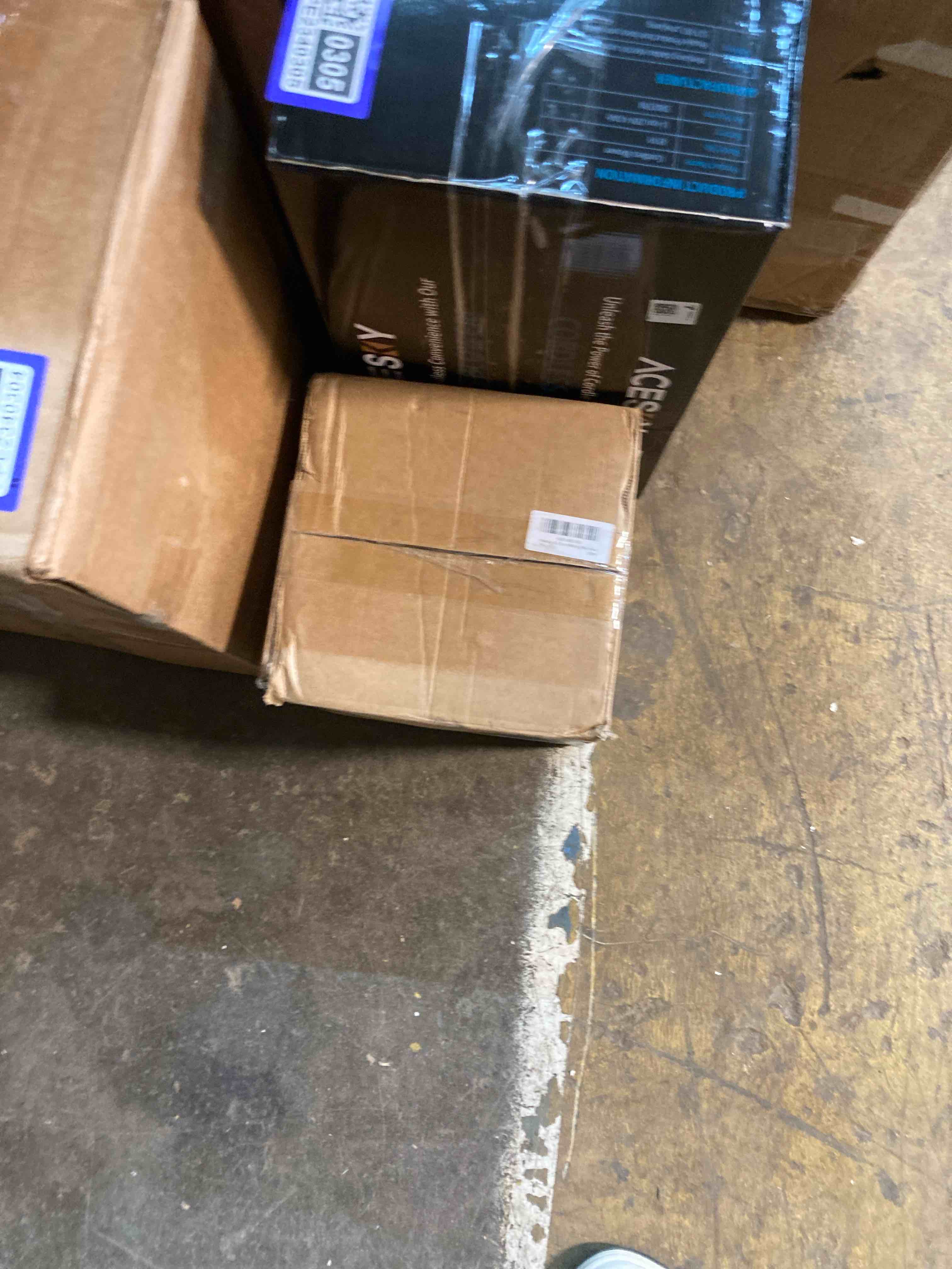 https://s3.amazonaws.com/lotting-images-prod/phillipi/PPE2340303_1745331077819.jpeg