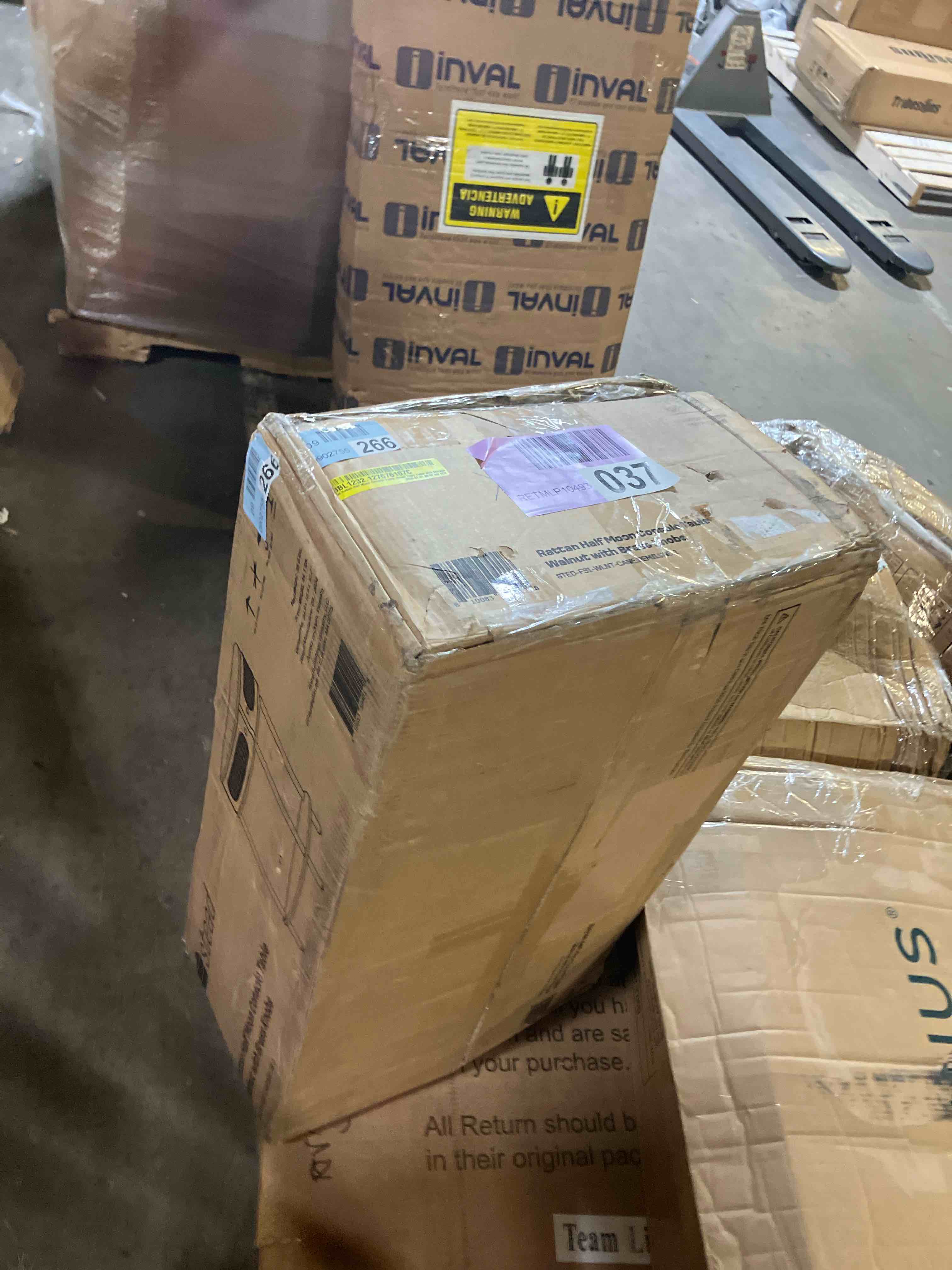 https://s3.amazonaws.com/lotting-images-prod/phillipi/PPE2341210_1752075128592.jpeg