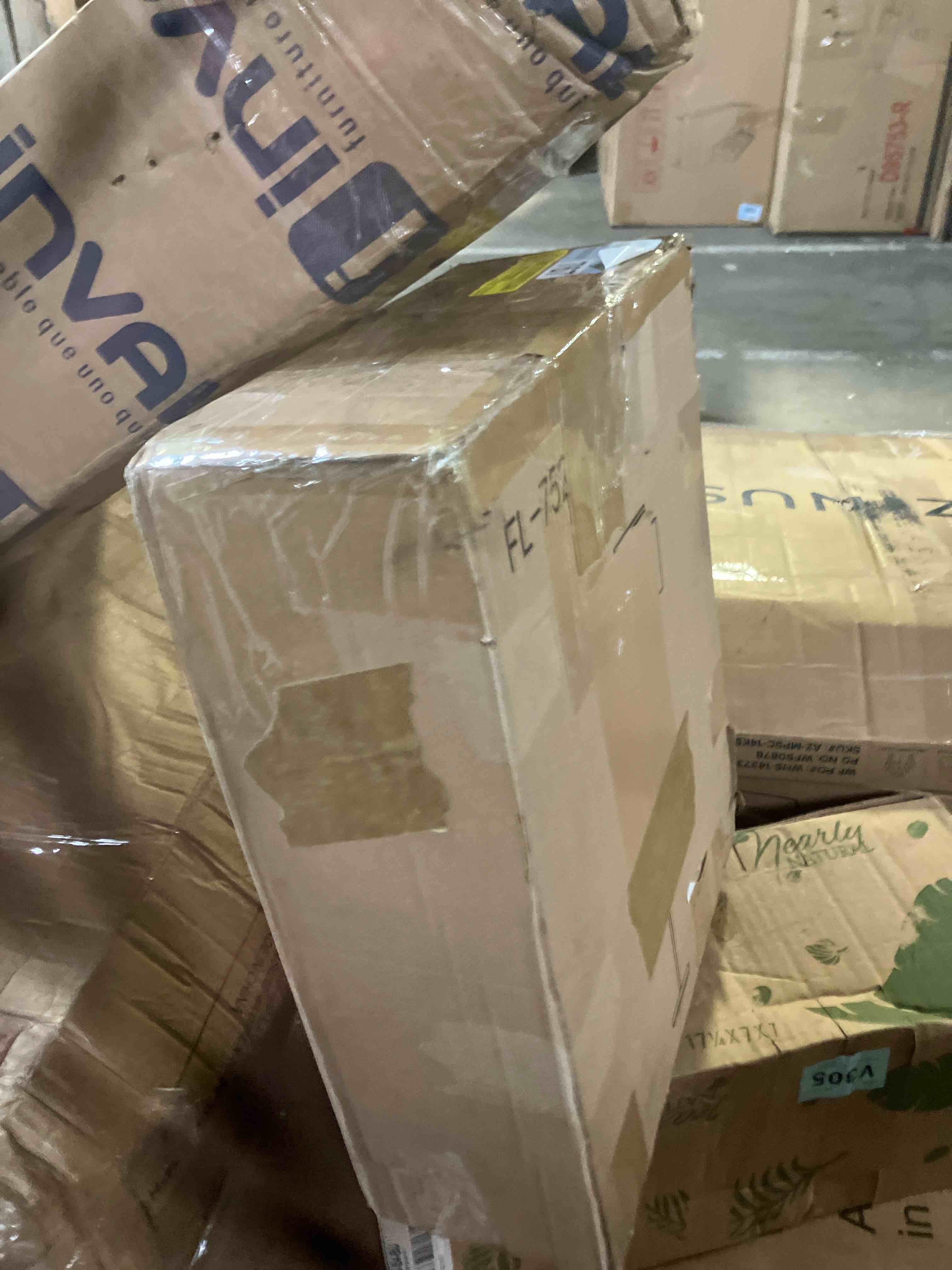https://s3.amazonaws.com/lotting-images-prod/phillipi/PPE2341232_1752084375975.jpeg