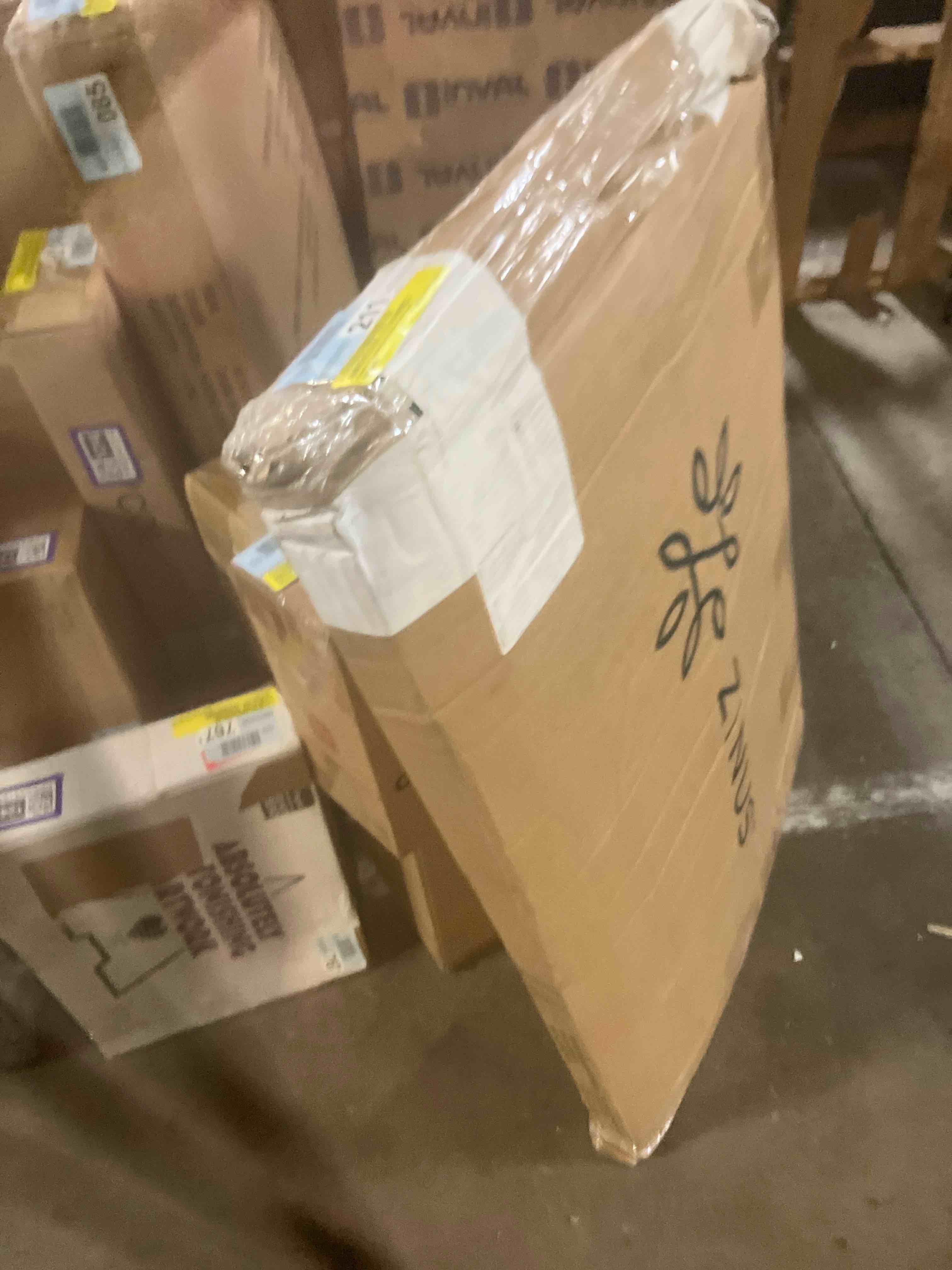 https://s3.amazonaws.com/lotting-images-prod/phillipi/PPE2341254_1752089213471.jpeg