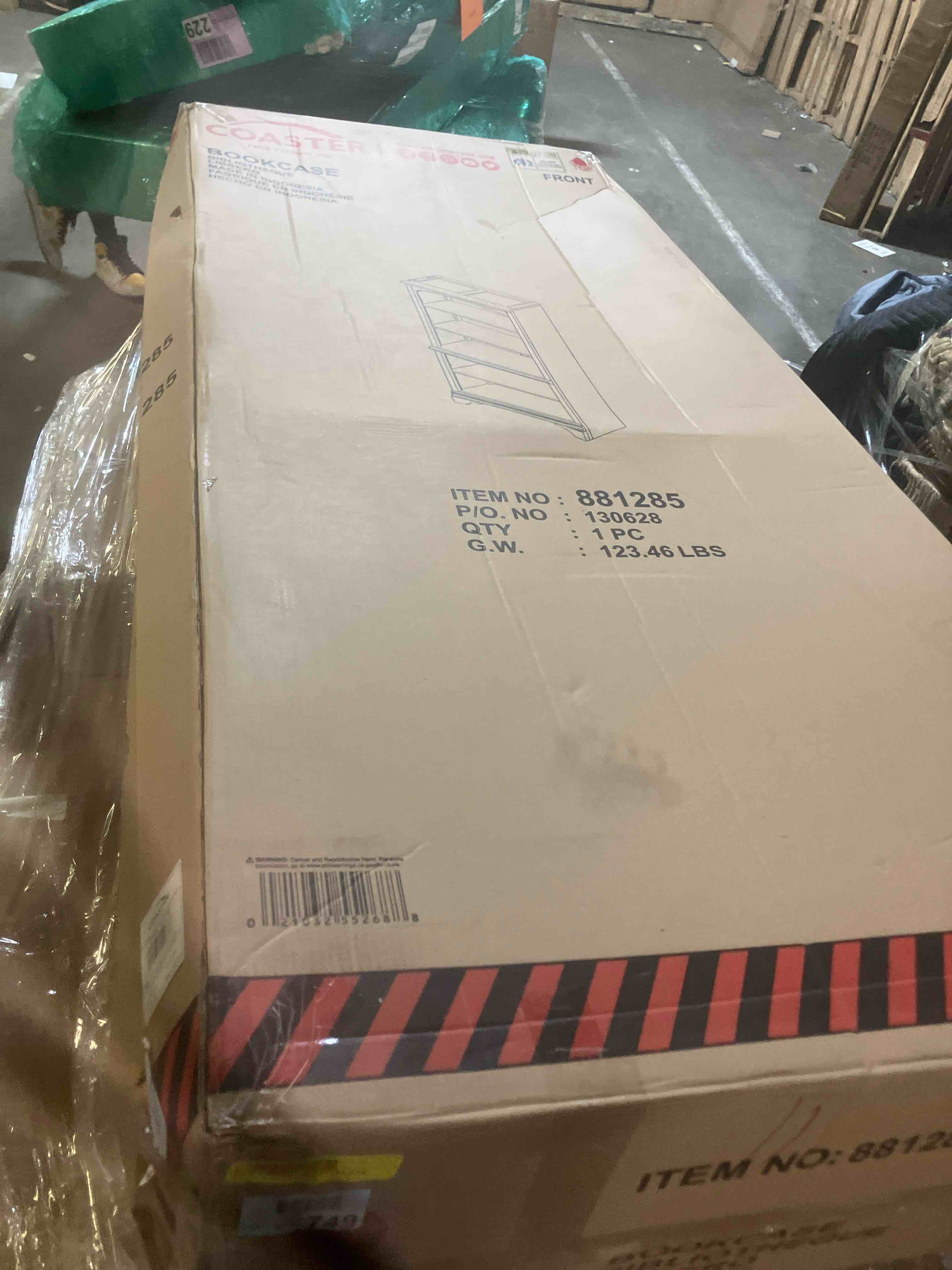https://s3.amazonaws.com/lotting-images-prod/phillipi/PPE2341271_1752094195068.jpeg