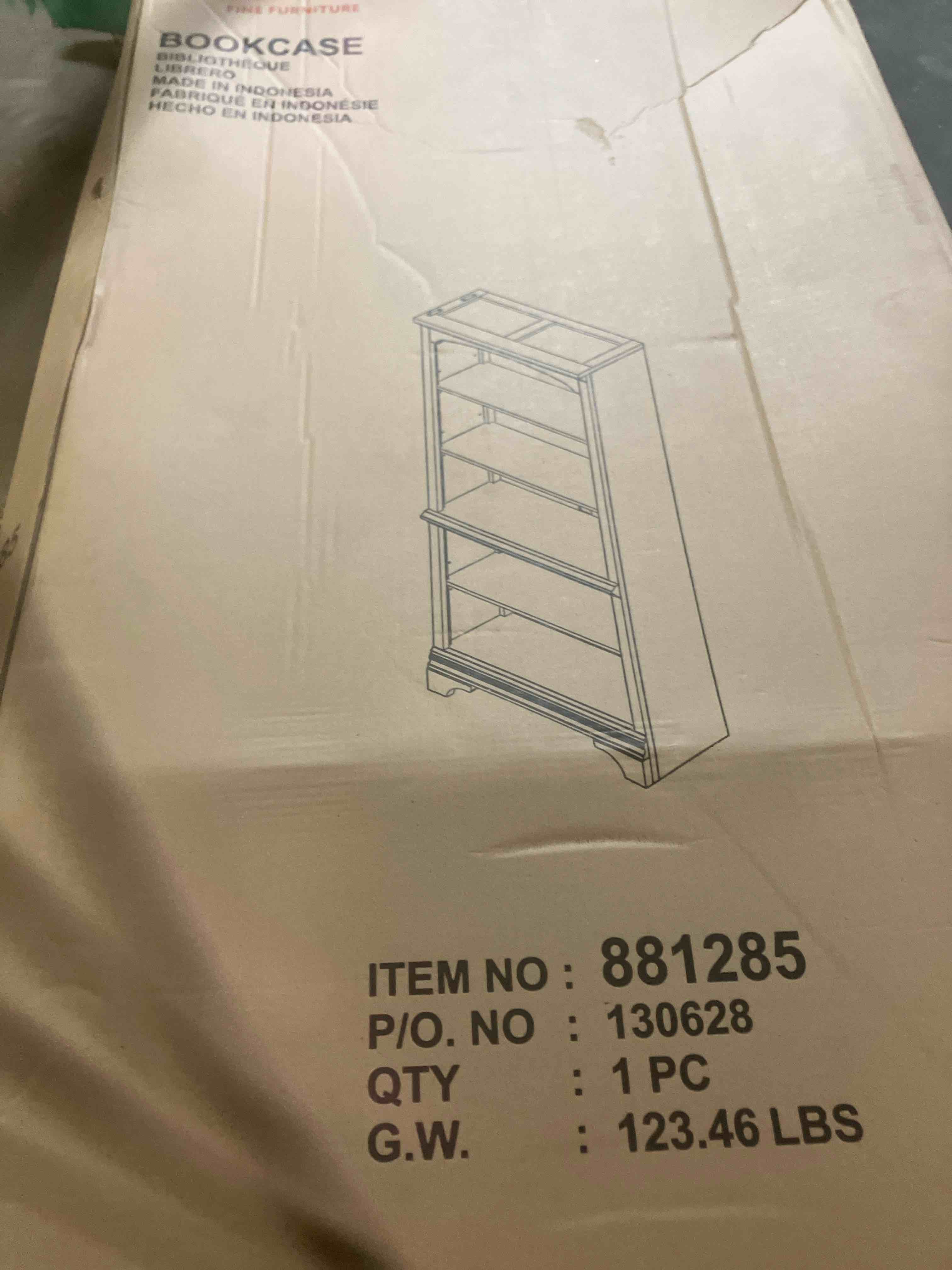 https://s3.amazonaws.com/lotting-images-prod/phillipi/PPE2341271_1752094198026.jpeg
