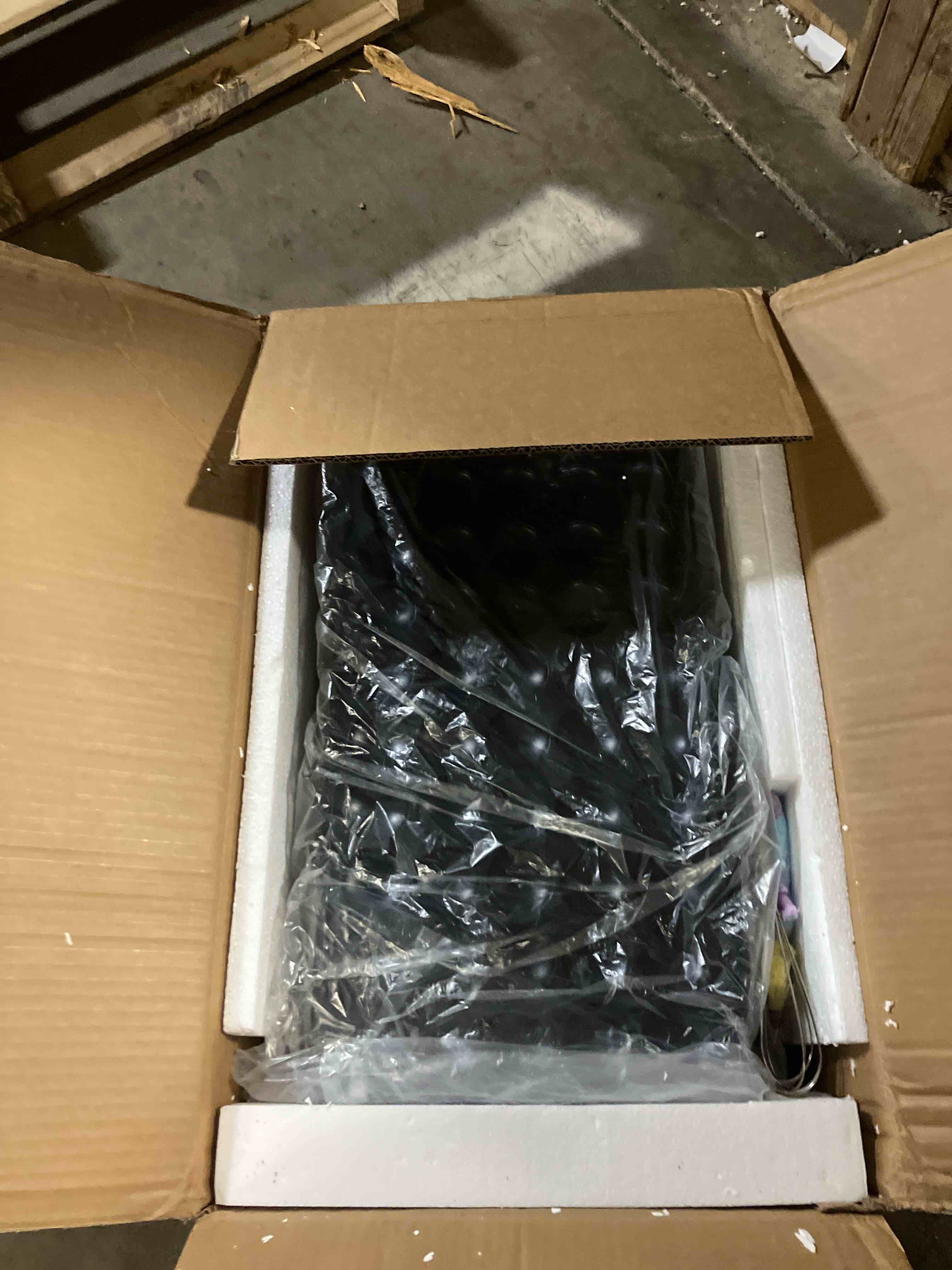 https://s3.amazonaws.com/lotting-images-prod/phillipi/PPE2341305_1752067694483.jpeg