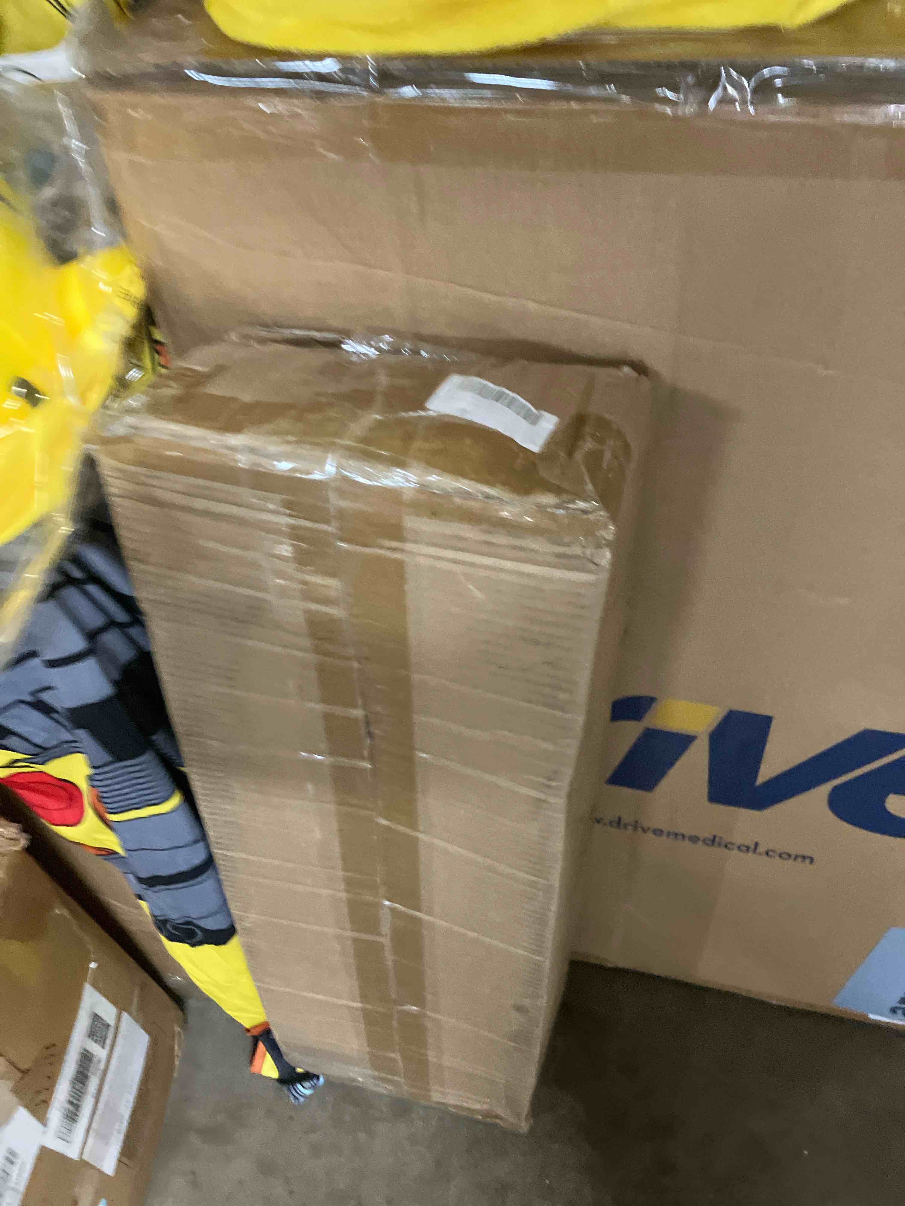 https://s3.amazonaws.com/lotting-images-prod/phillipi/PPE2341365_1752076379468.jpeg