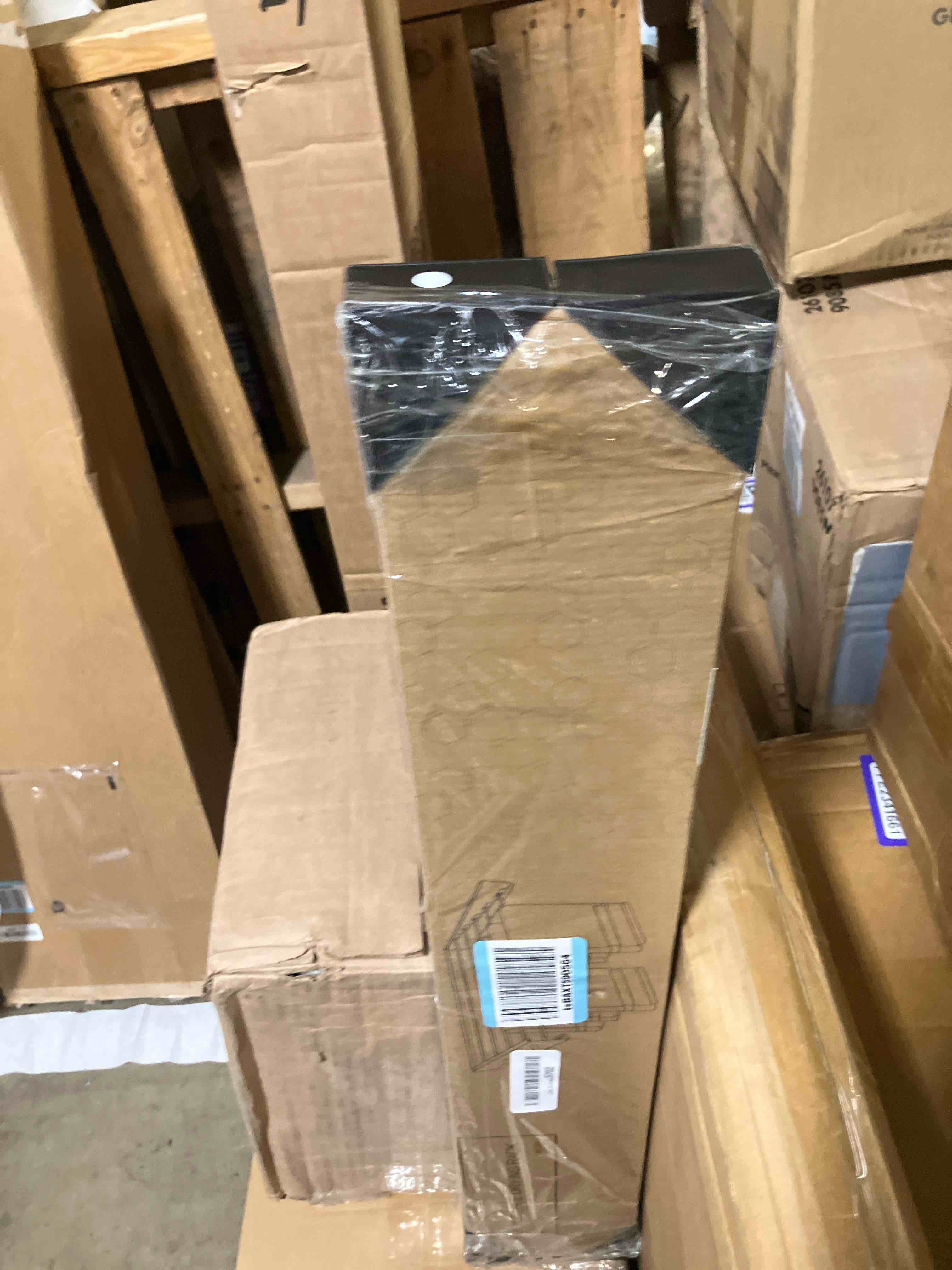 https://s3.amazonaws.com/lotting-images-prod/phillipi/PPE2341679_1752094456169.jpeg