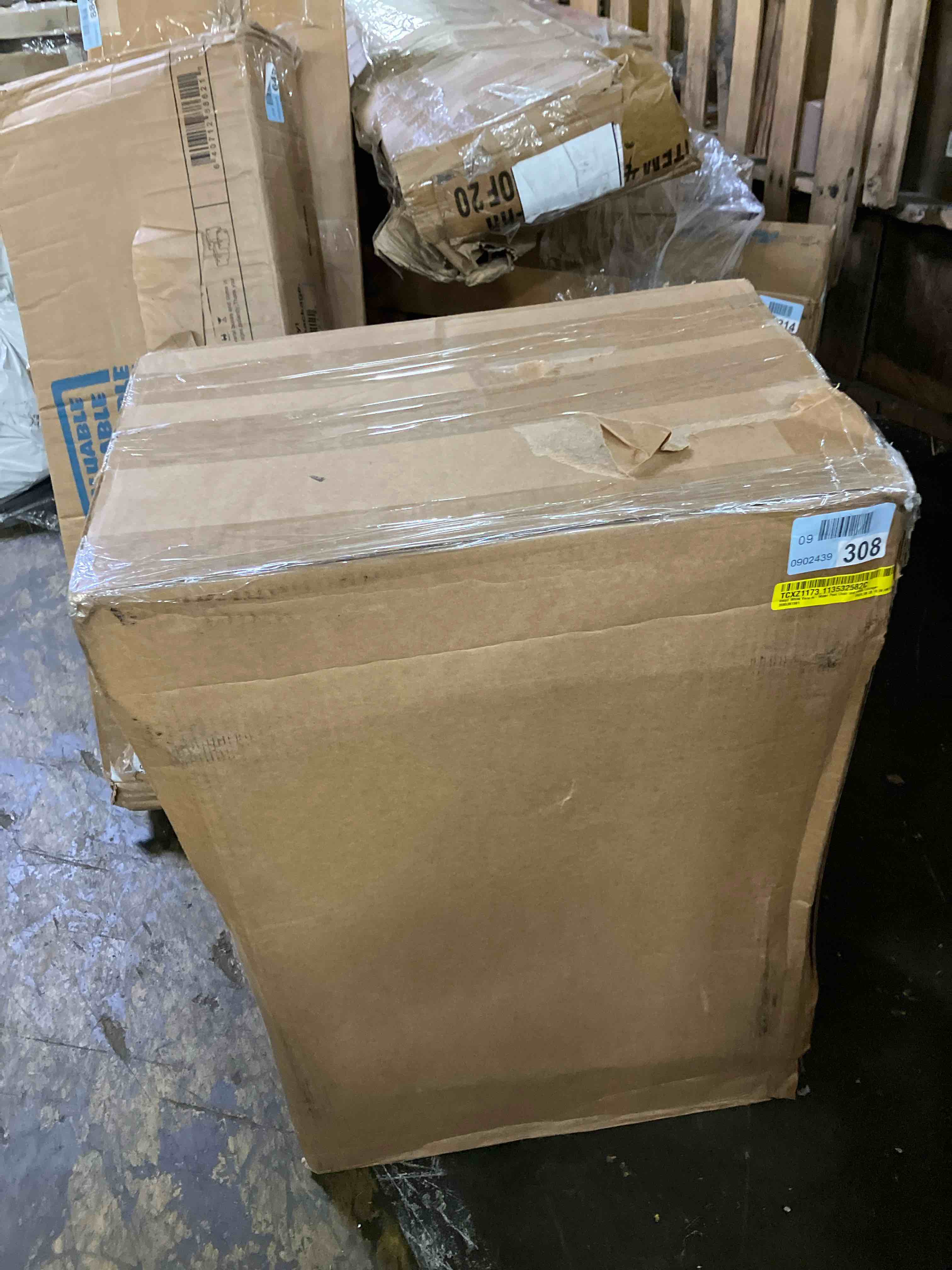 https://s3.amazonaws.com/lotting-images-prod/phillipi/PPE2341806_1752153697442.jpeg