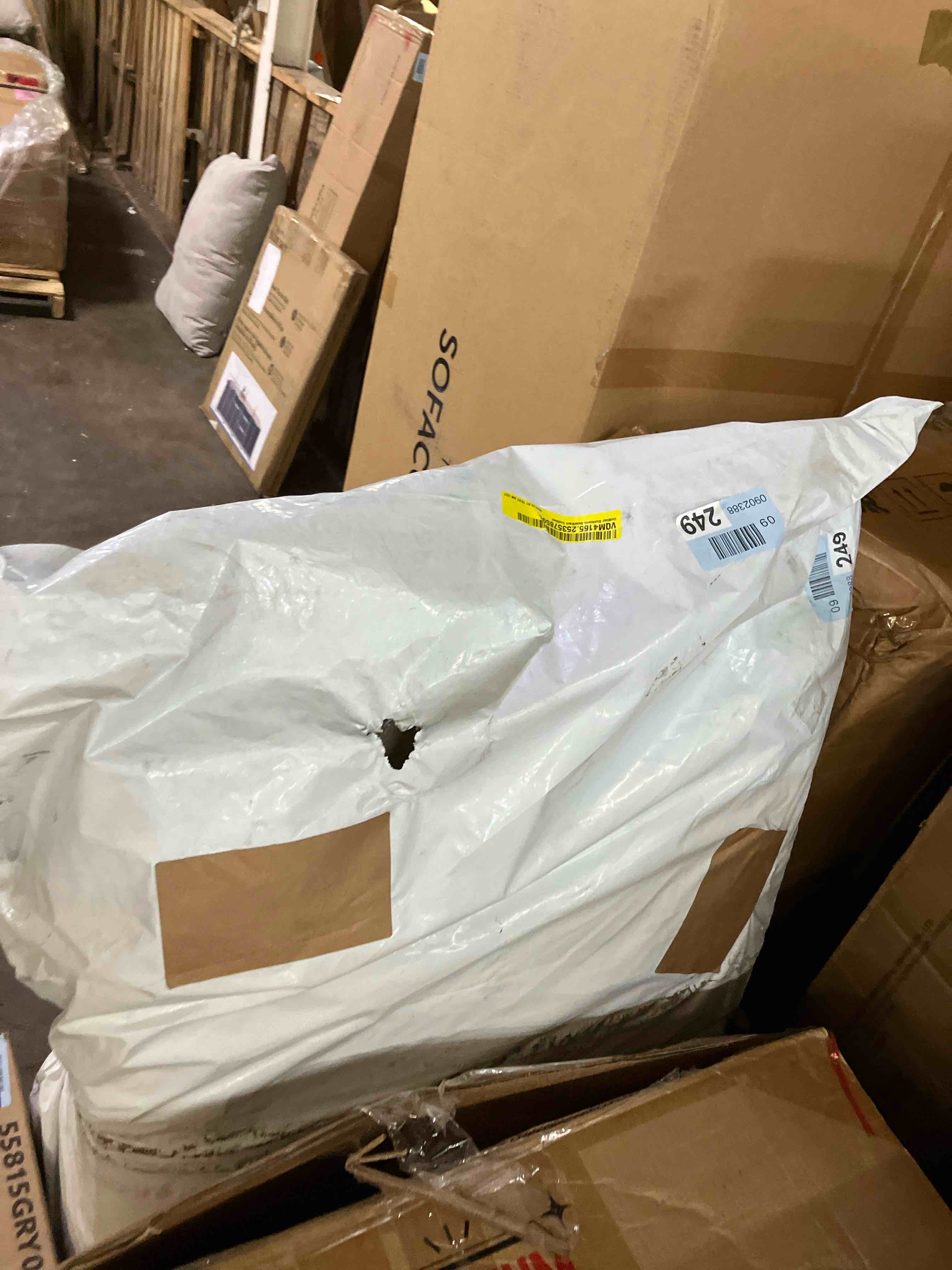https://s3.amazonaws.com/lotting-images-prod/phillipi/PPE2341825_1752159978315.jpeg