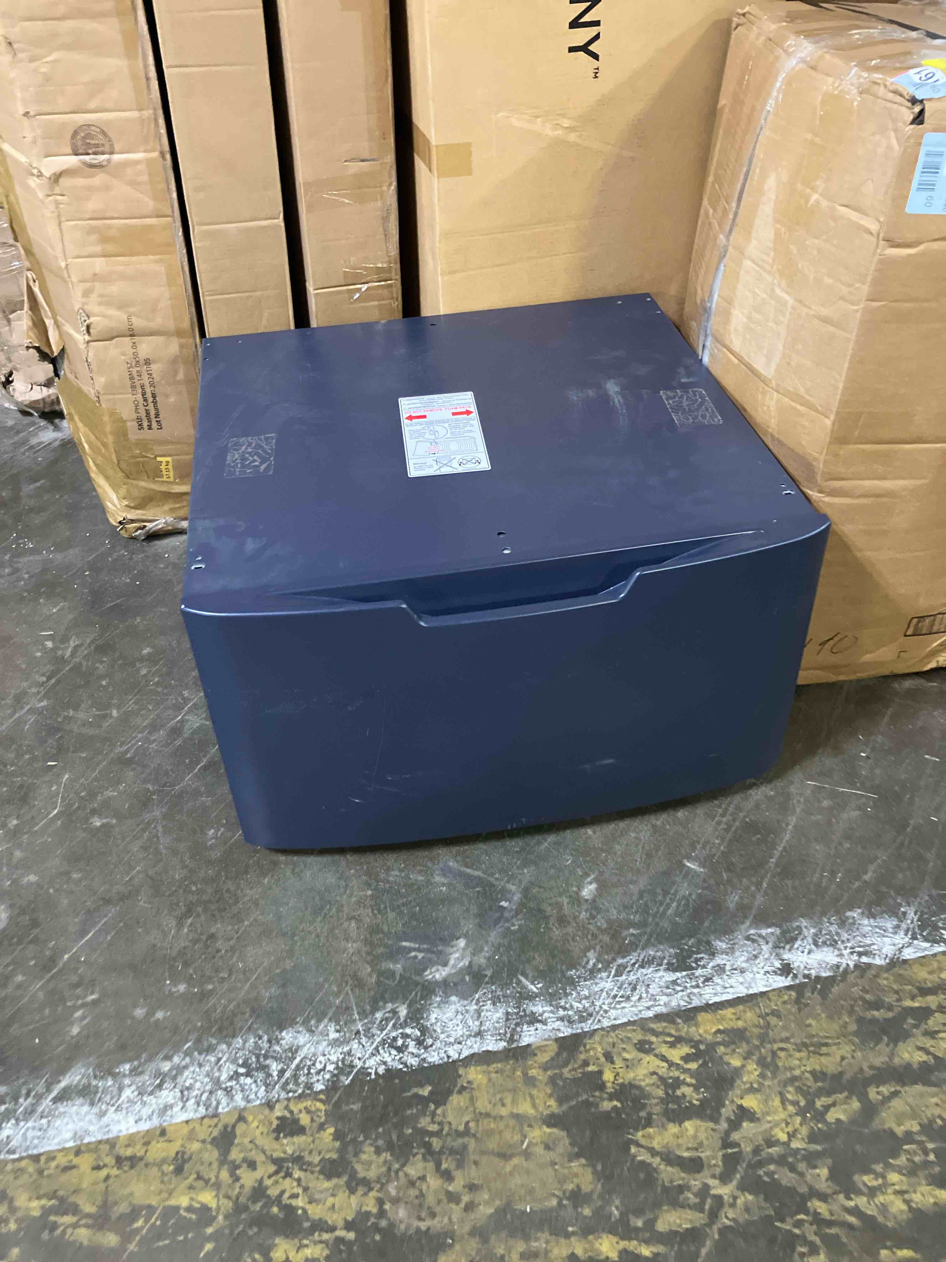 https://s3.amazonaws.com/lotting-images-prod/phillipi/PPE2341832_1752161416458.jpeg