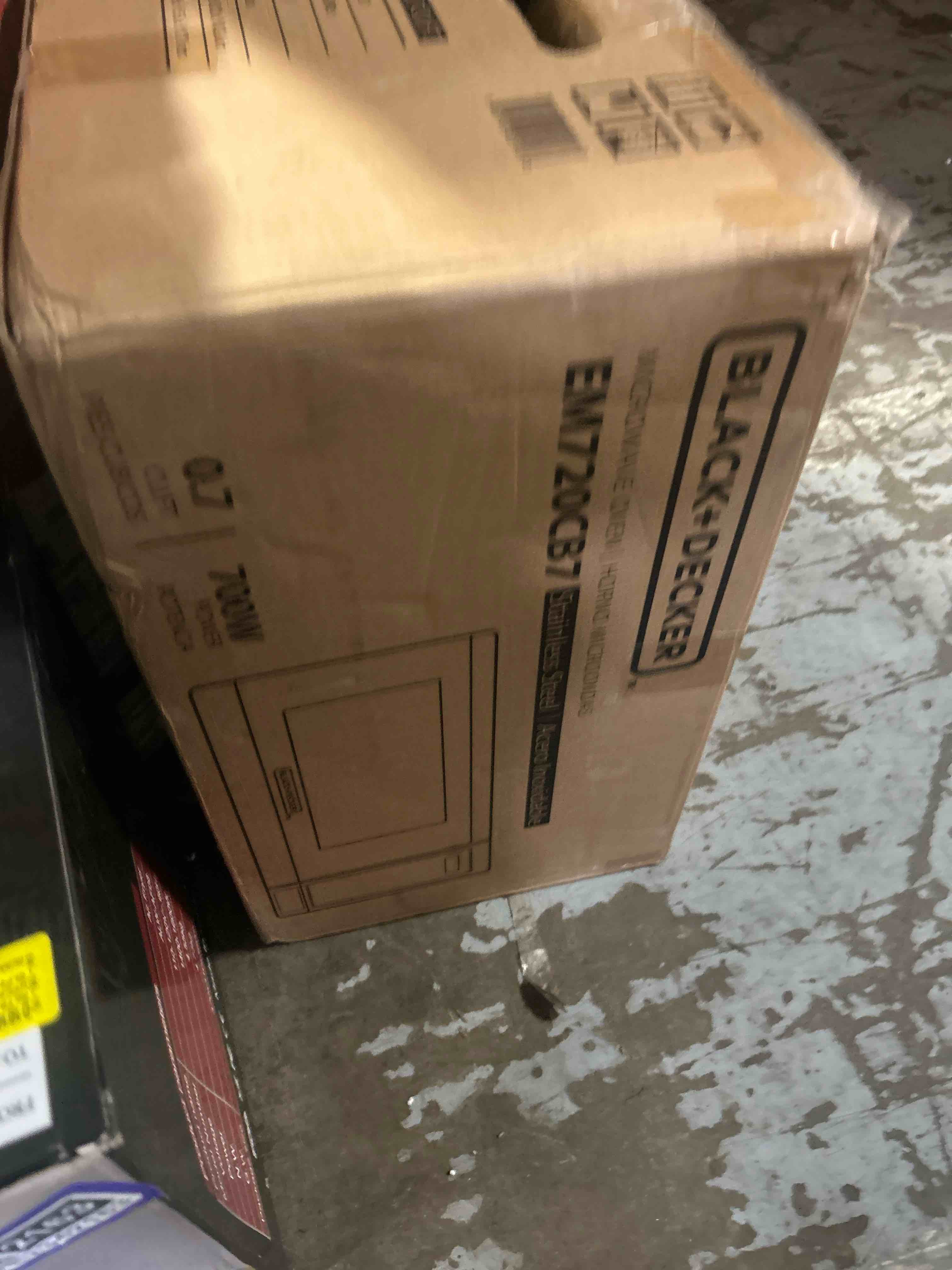 https://s3.amazonaws.com/lotting-images-prod/phillipi/PPE2342213_1752267462026.jpeg
