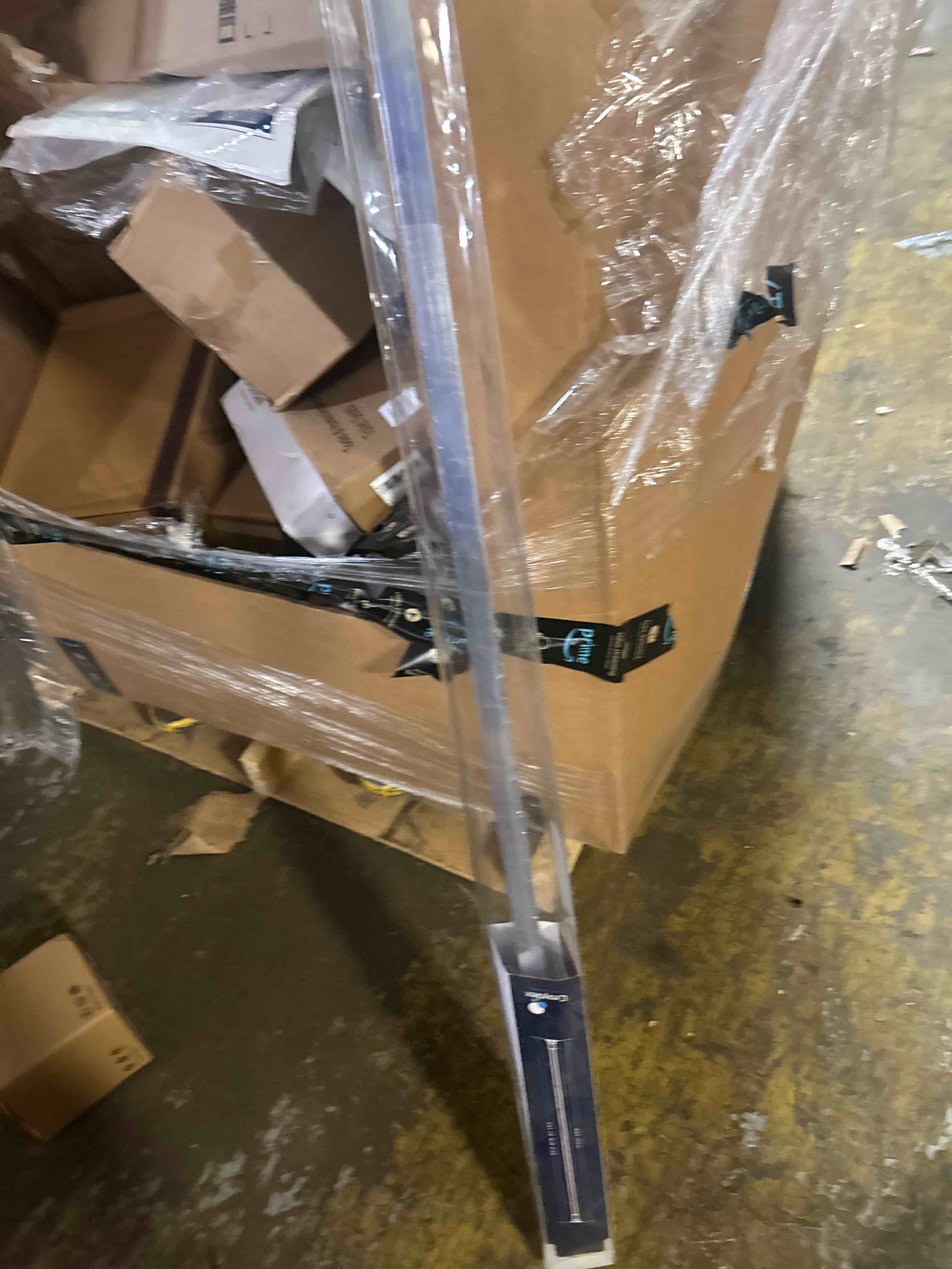 https://s3.amazonaws.com/lotting-images-prod/phillipi/PPE2342219_1752181975673.jpeg