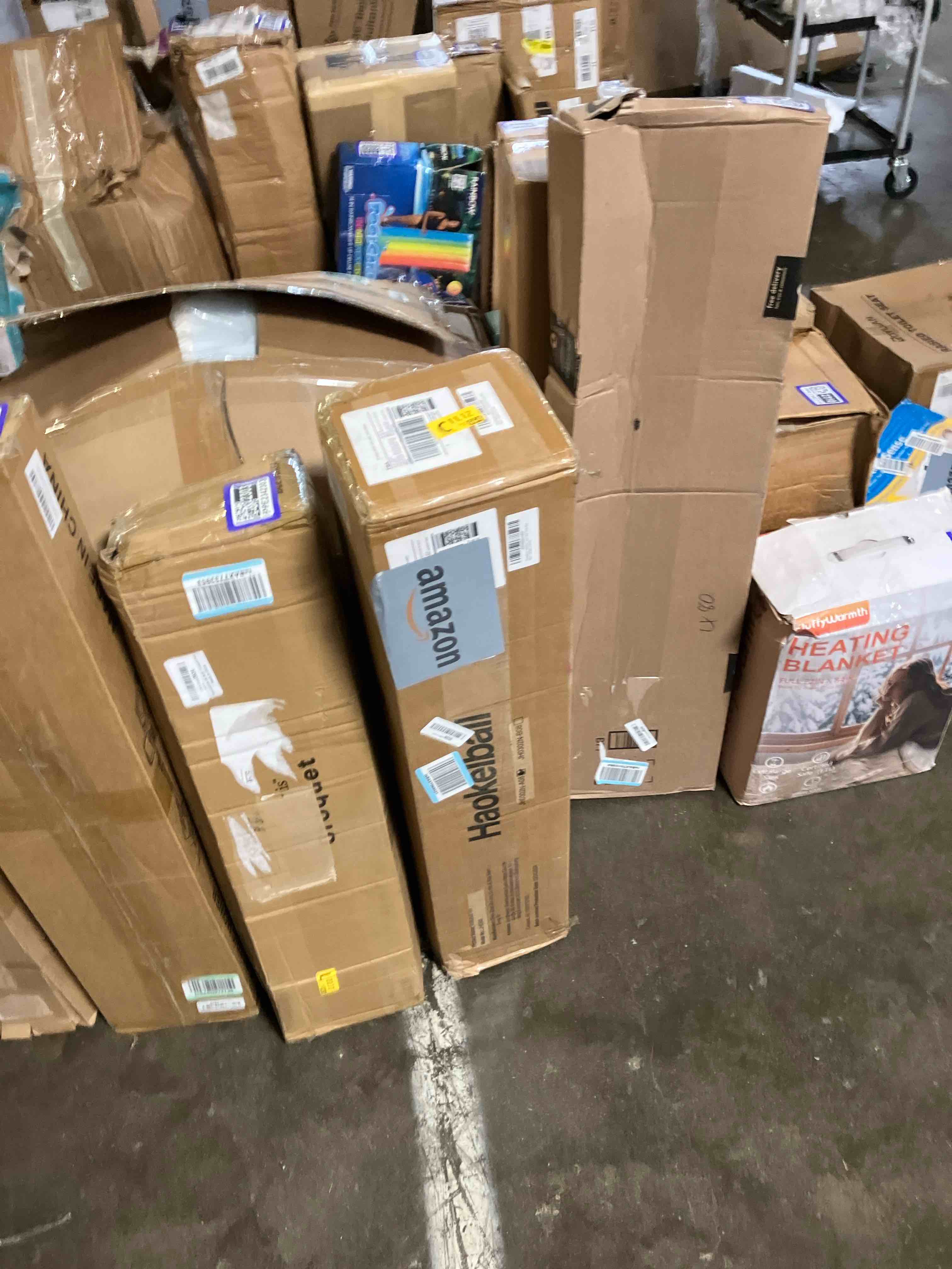 https://s3.amazonaws.com/lotting-images-prod/phillipi/PPE2342302_1752256557798.jpeg