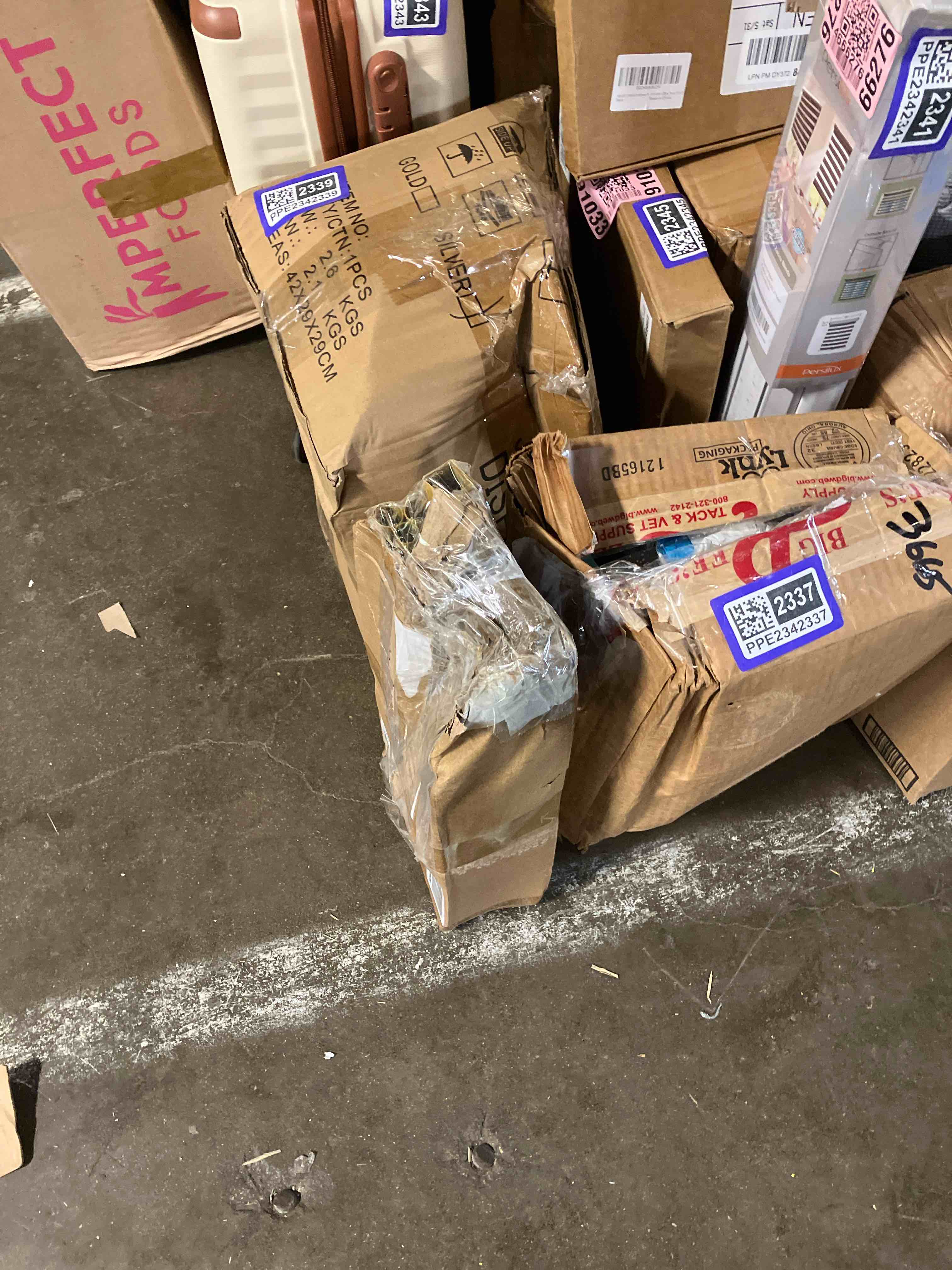 https://s3.amazonaws.com/lotting-images-prod/phillipi/PPE2342333_1752247166859.jpeg