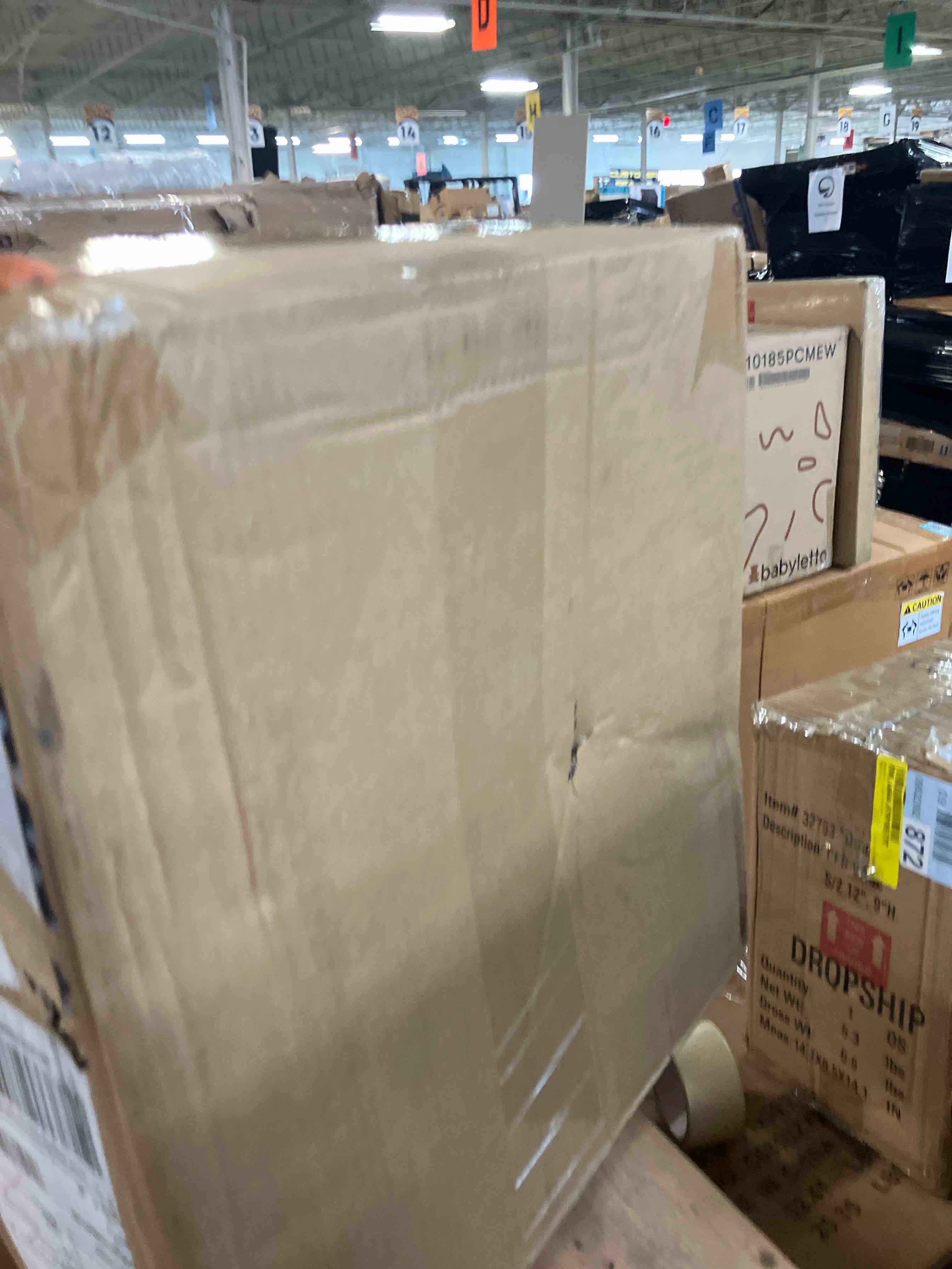 https://s3.amazonaws.com/lotting-images-prod/phillipi/PPE2342421_1752246868610.jpeg