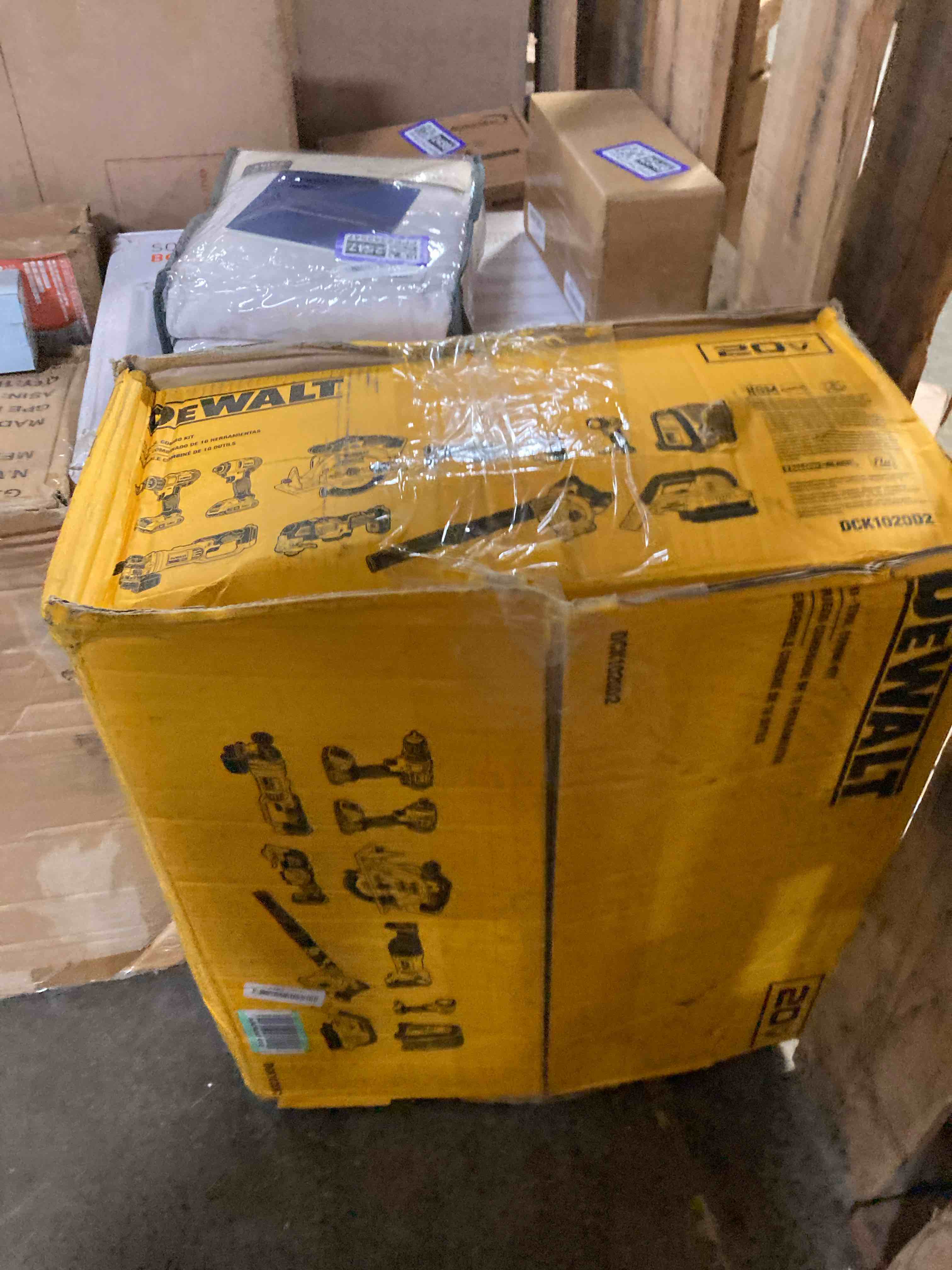 https://s3.amazonaws.com/lotting-images-prod/phillipi/PPE2342543_1752260825102.jpeg