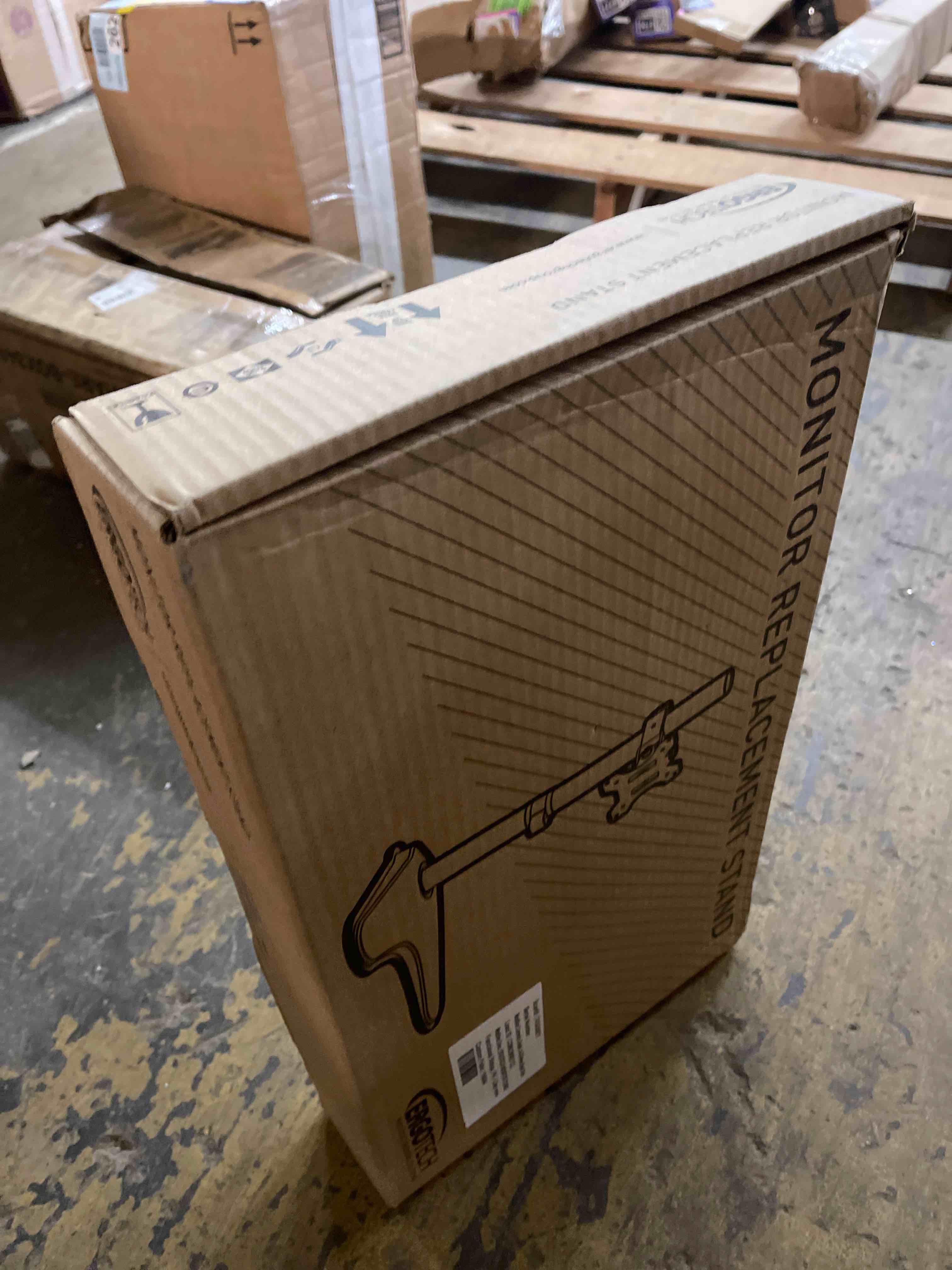 https://s3.amazonaws.com/lotting-images-prod/phillipi/PPE2342849_1752589633016.jpeg