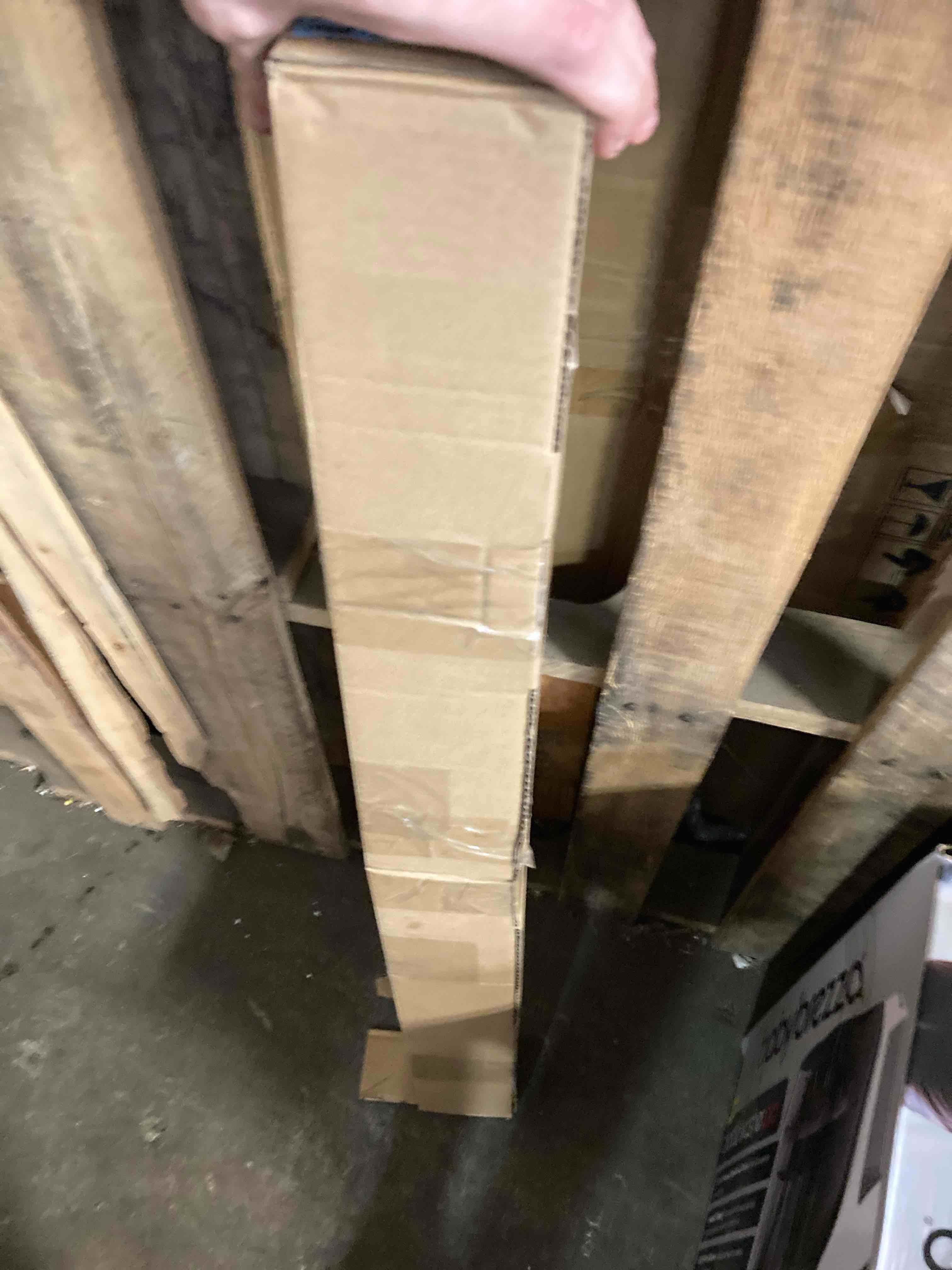 https://s3.amazonaws.com/lotting-images-prod/phillipi/PPE2342935_1752601929081.jpeg