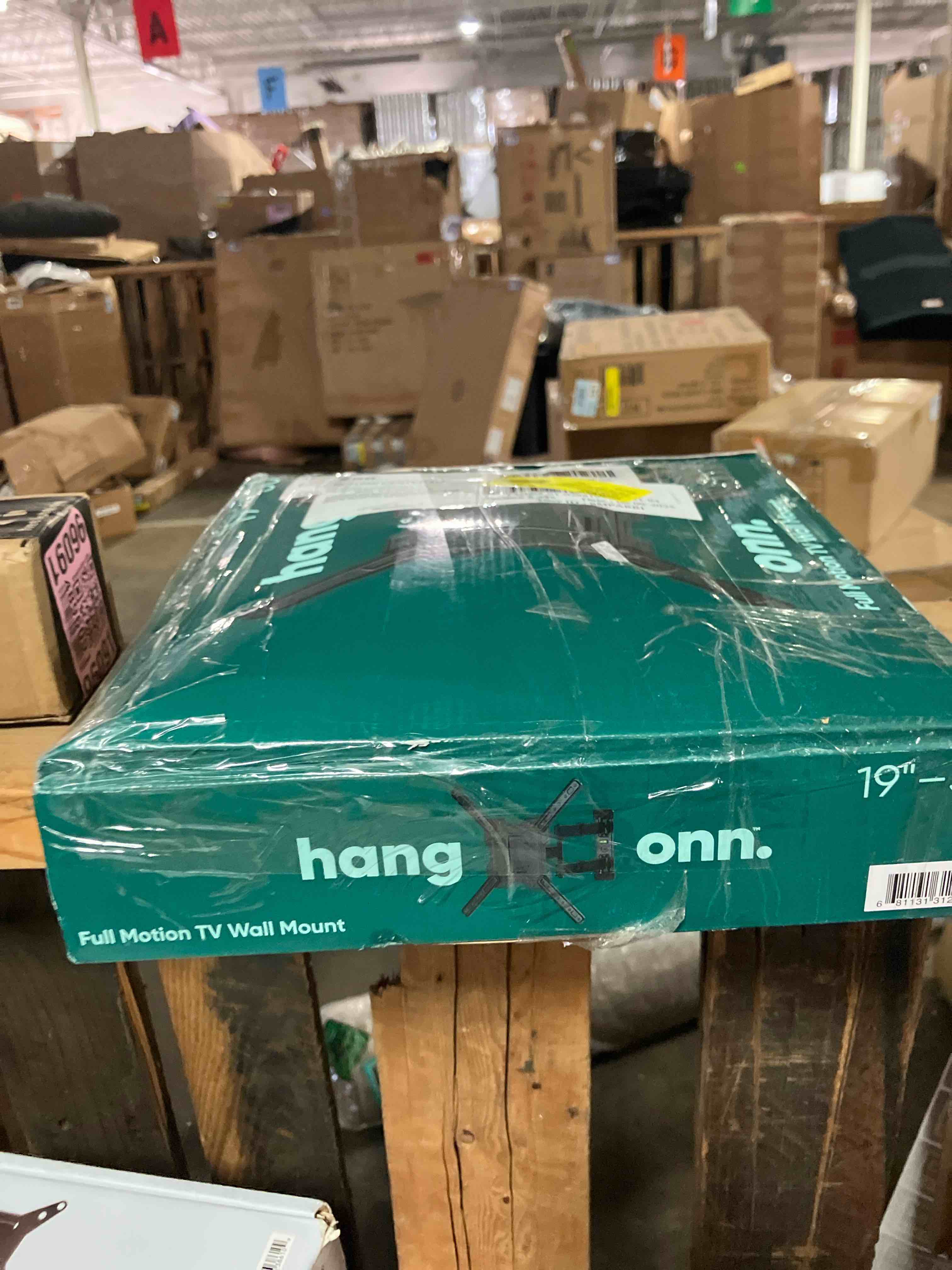 https://s3.amazonaws.com/lotting-images-prod/phillipi/PPE2343368_1752783904856.jpeg