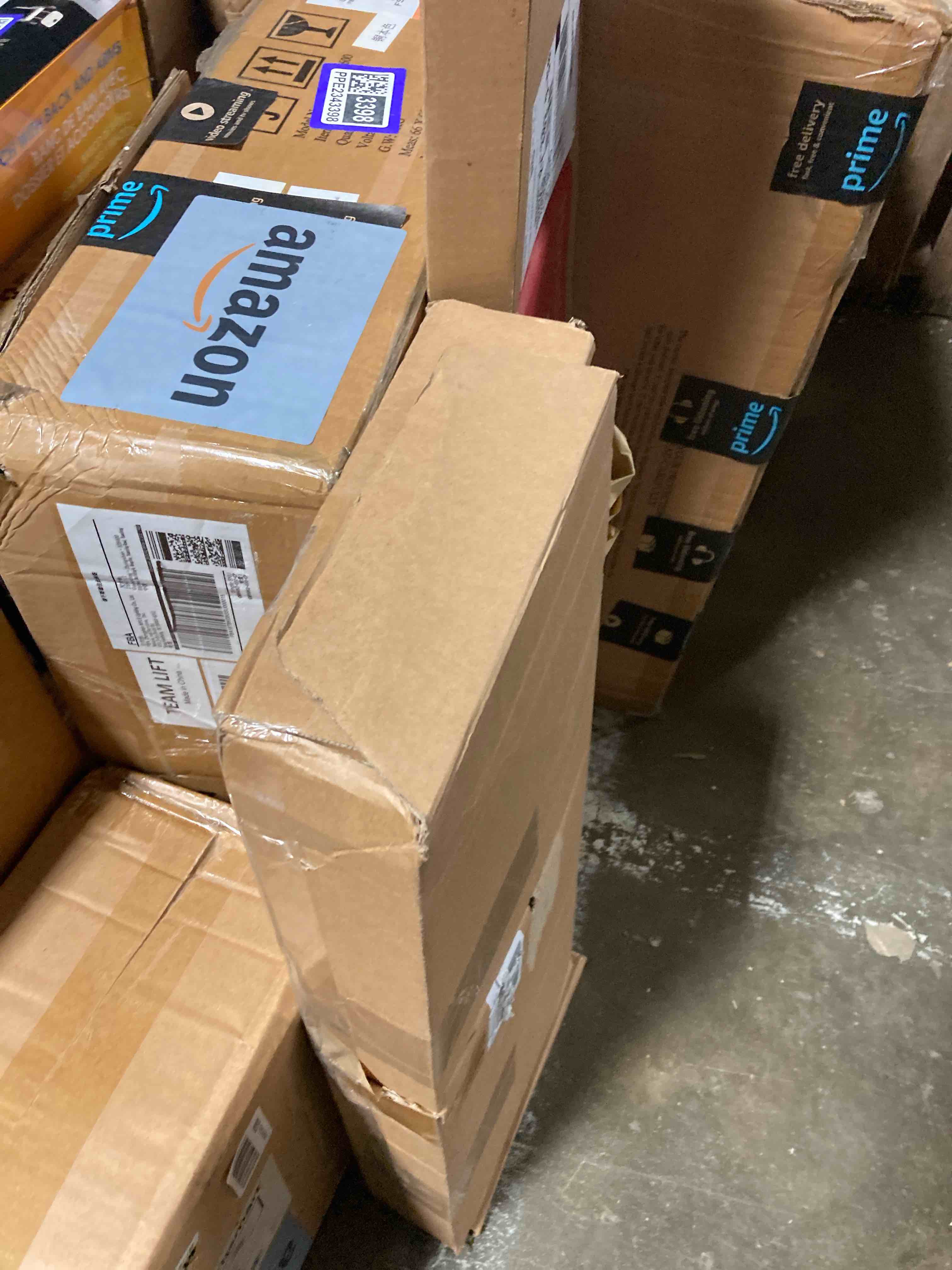 https://s3.amazonaws.com/lotting-images-prod/phillipi/PPE2343405_1752843919315.jpeg