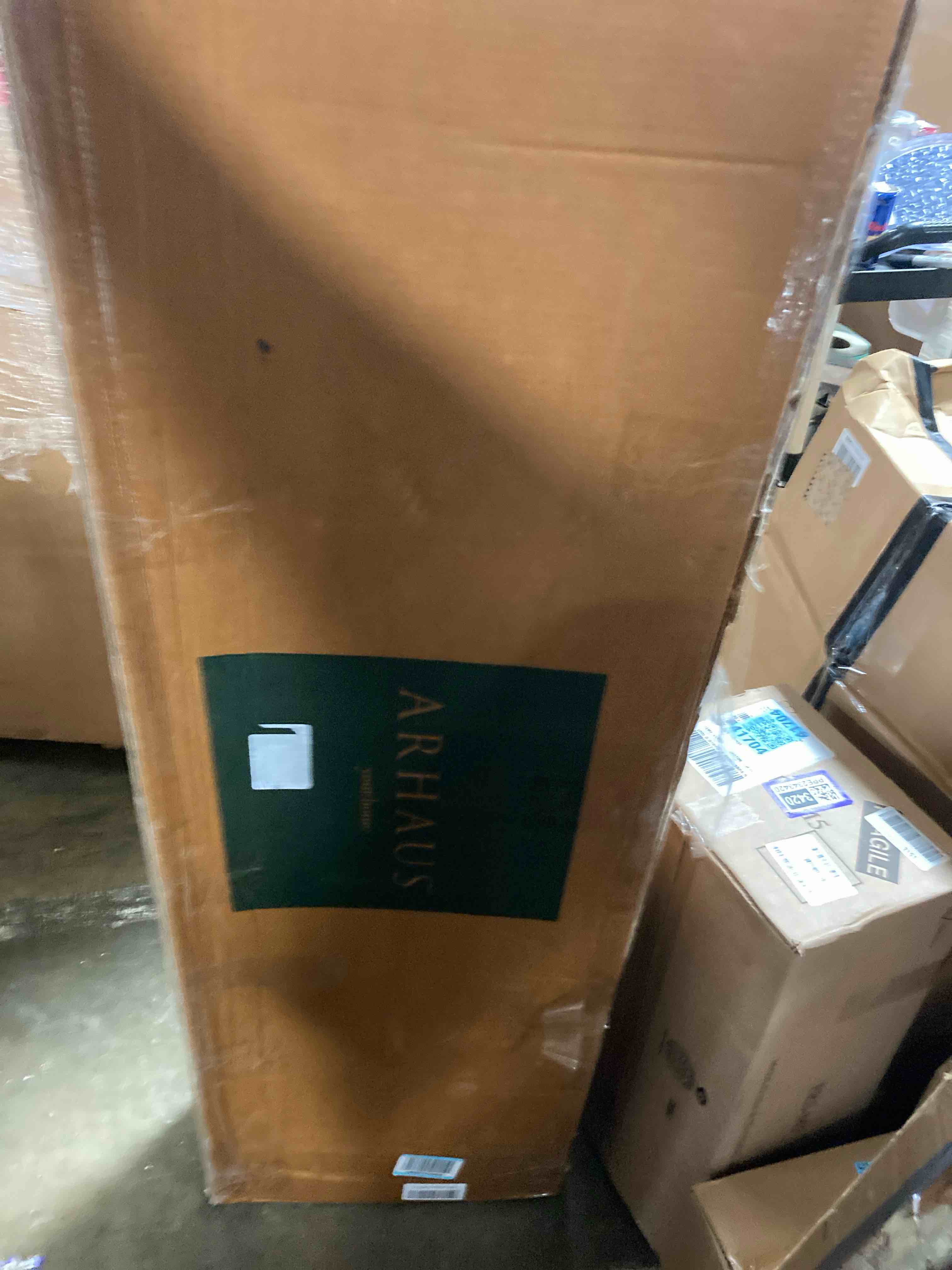 https://s3.amazonaws.com/lotting-images-prod/phillipi/PPE2343421_1752846401517.jpeg