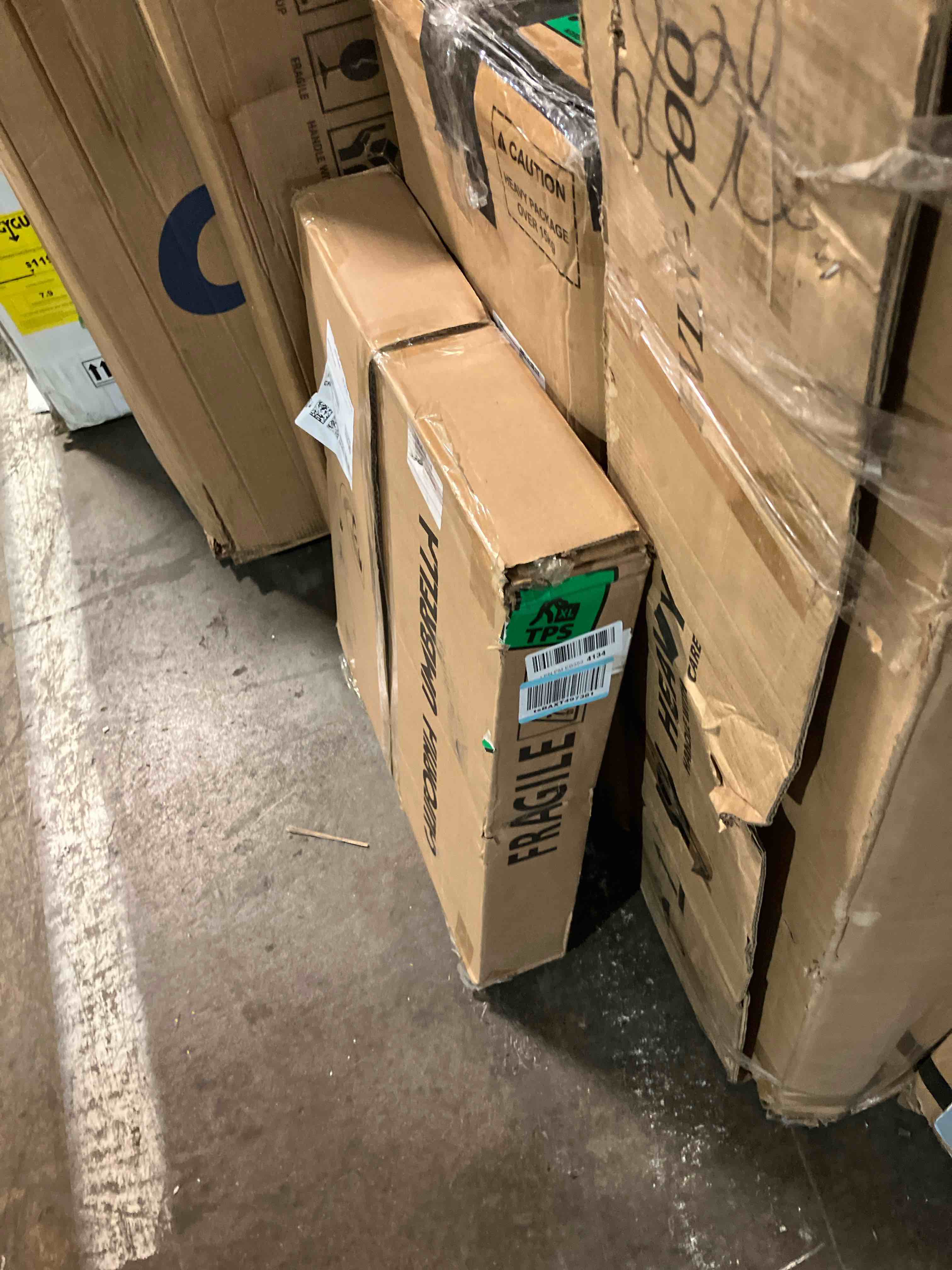https://s3.amazonaws.com/lotting-images-prod/phillipi/PPE2343645_1752865016077.jpeg