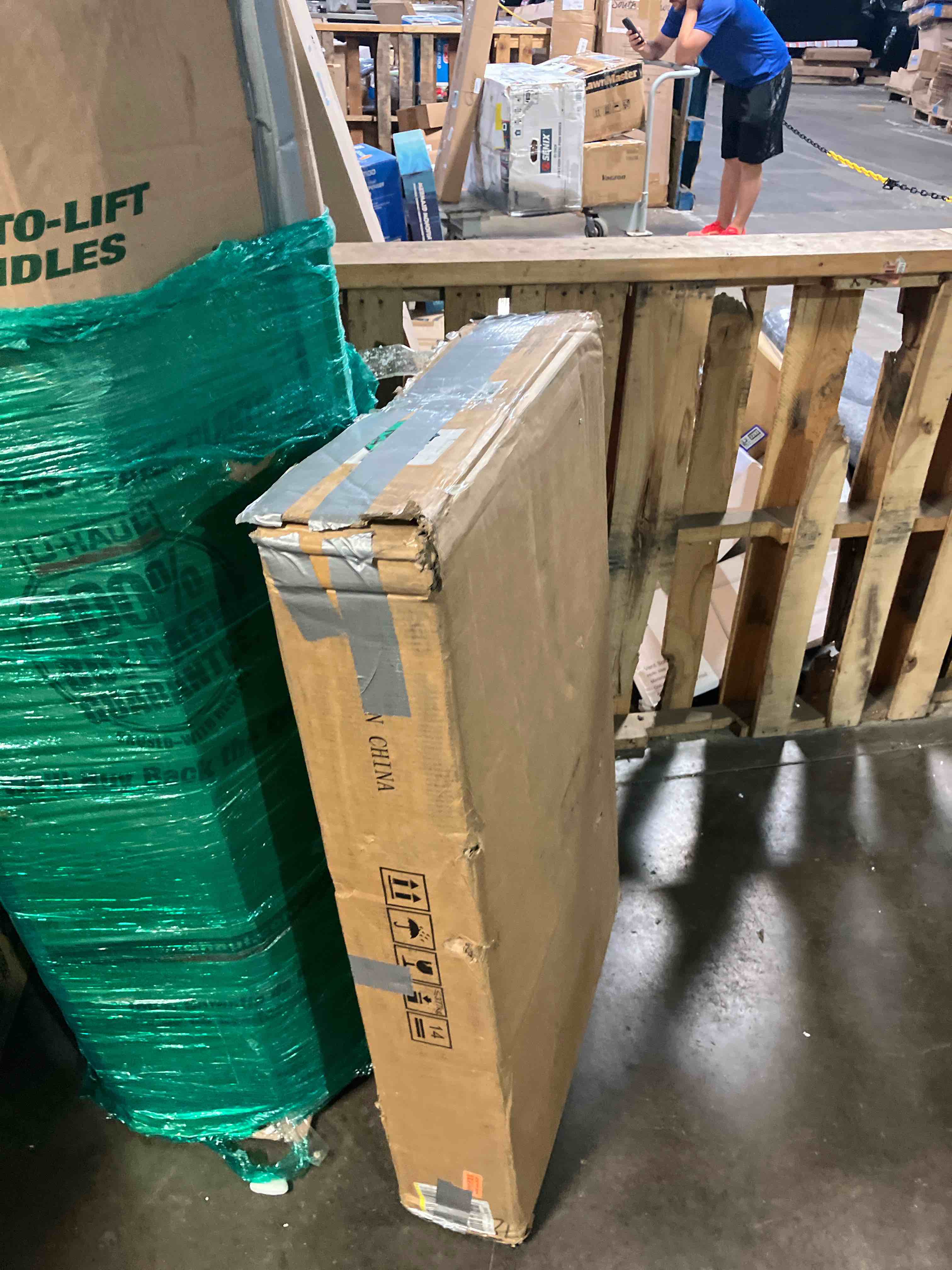 https://s3.amazonaws.com/lotting-images-prod/phillipi/PPE2343660_1752859416856.jpeg
