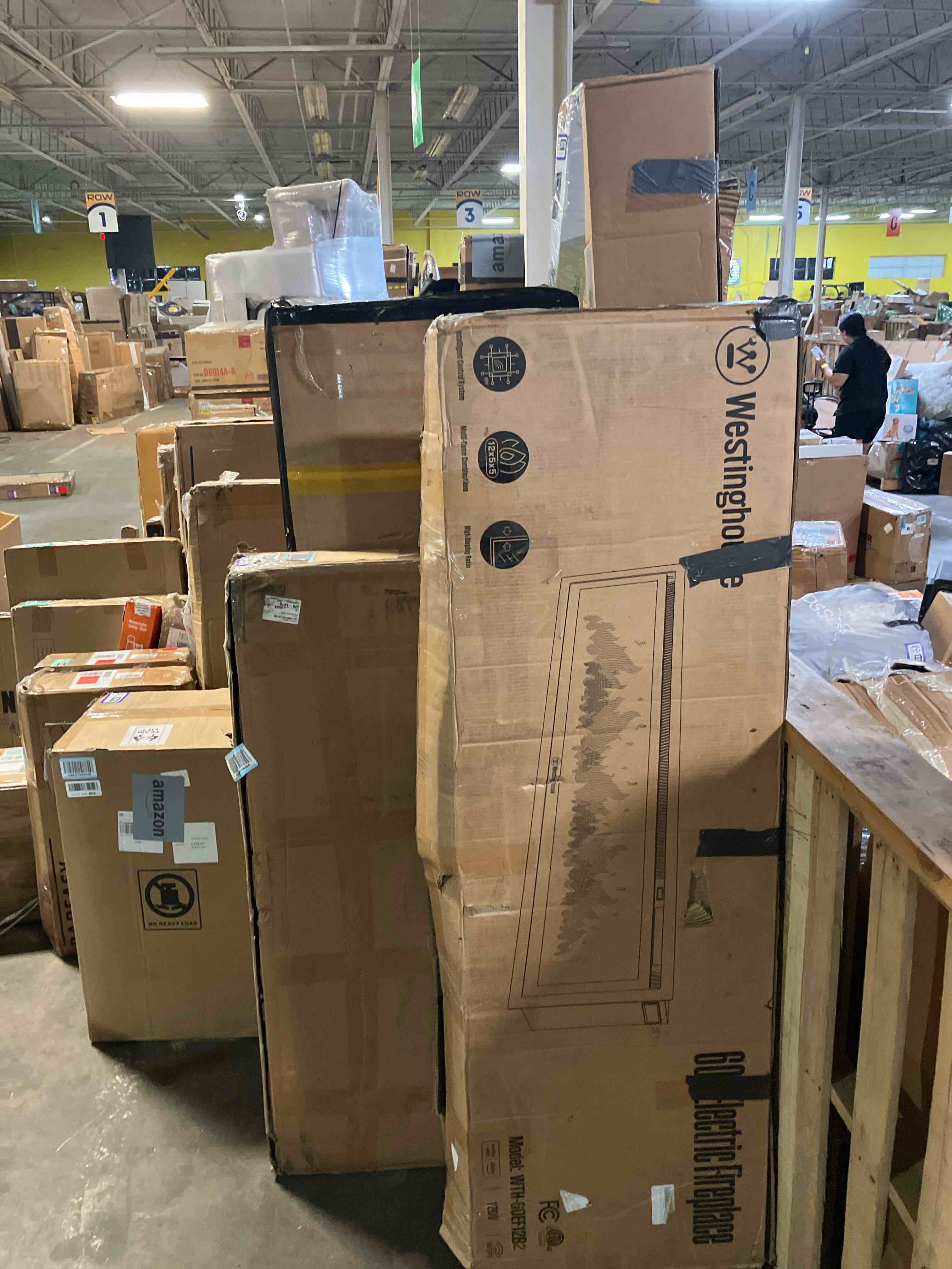 https://s3.amazonaws.com/lotting-images-prod/phillipi/PPE2343665_1752857097740.jpeg