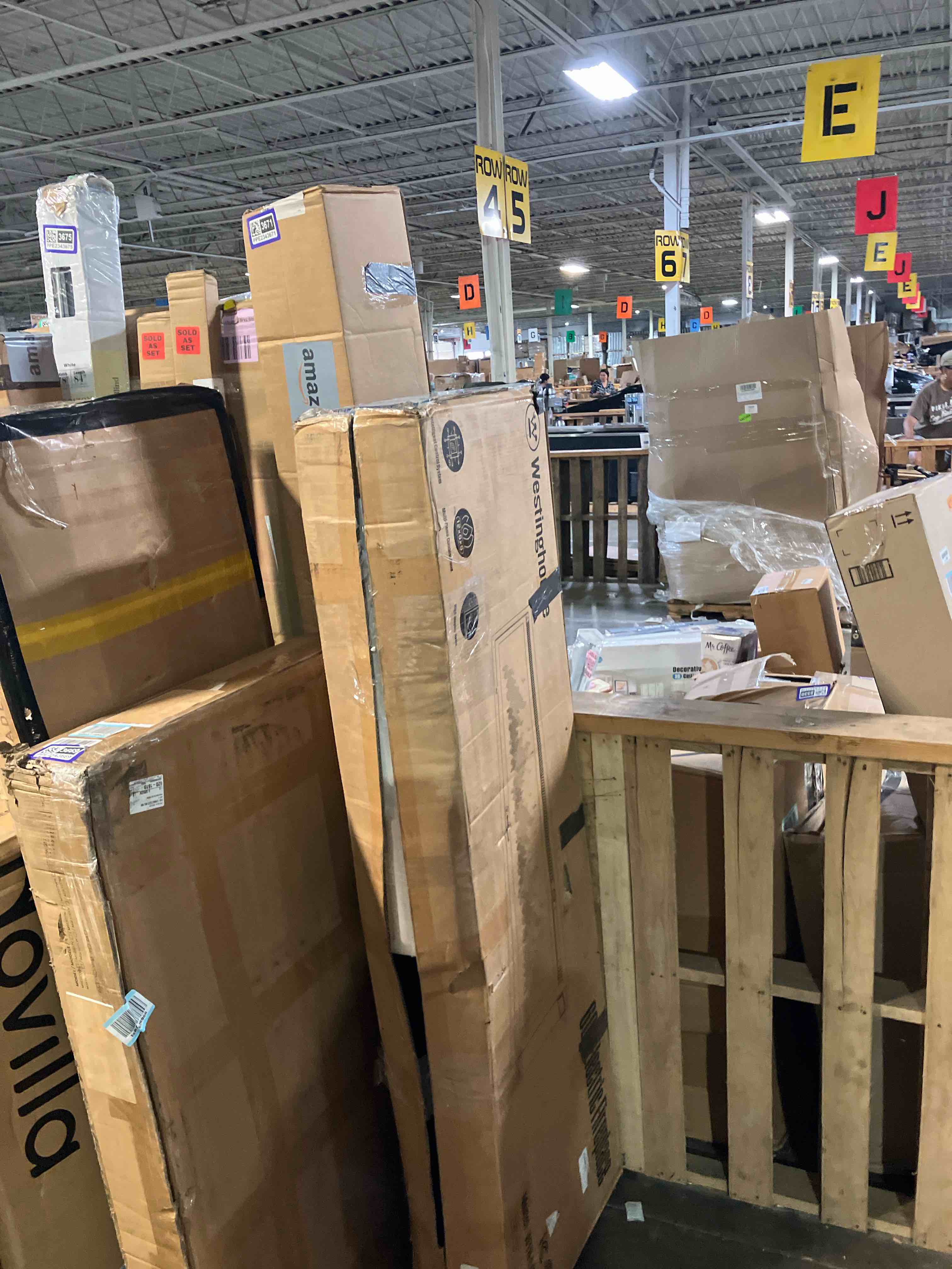 https://s3.amazonaws.com/lotting-images-prod/phillipi/PPE2343665_1752857101885.jpeg