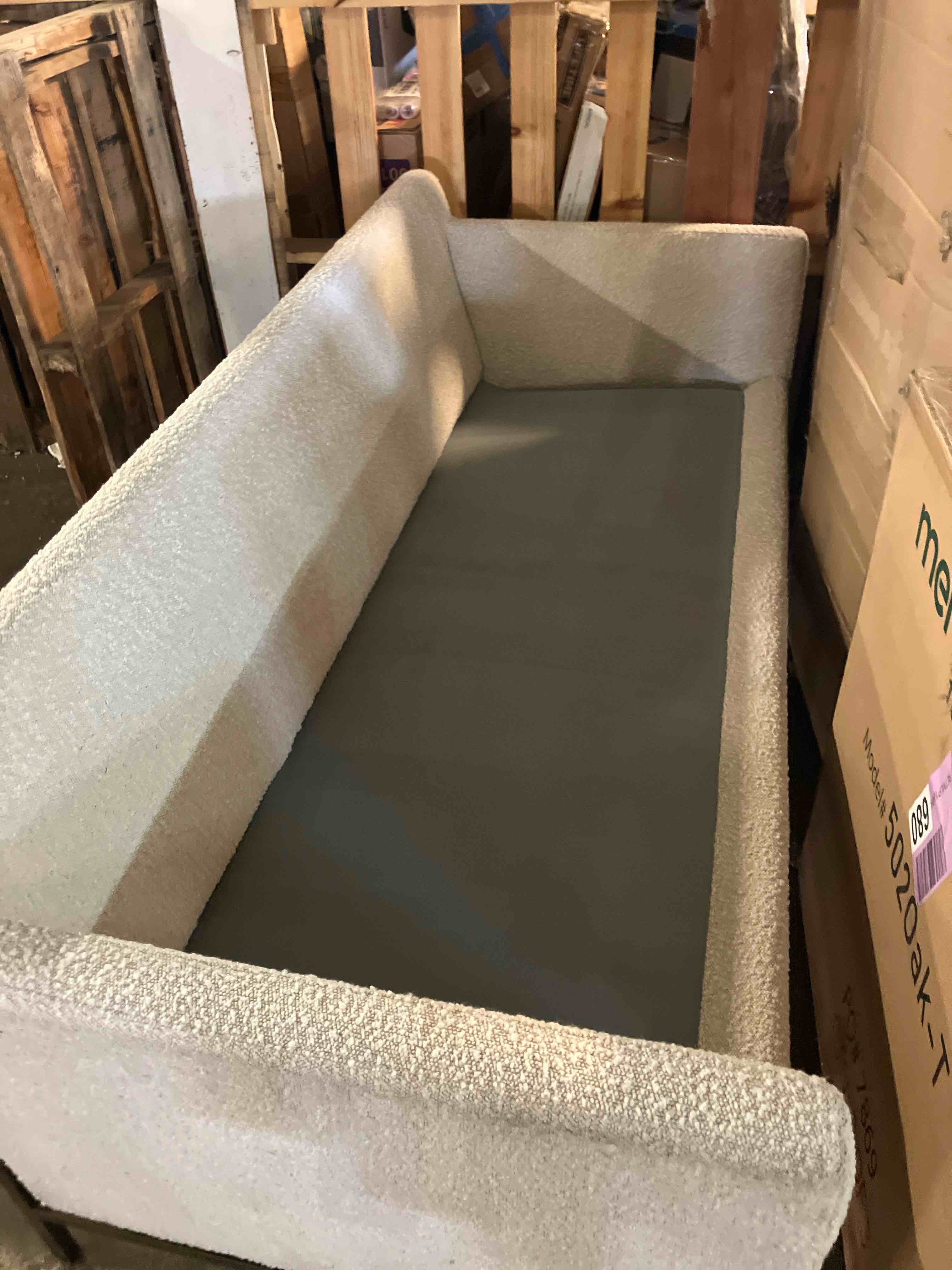 https://s3.amazonaws.com/lotting-images-prod/phillipi/PPE2343937_1753195147047.jpeg