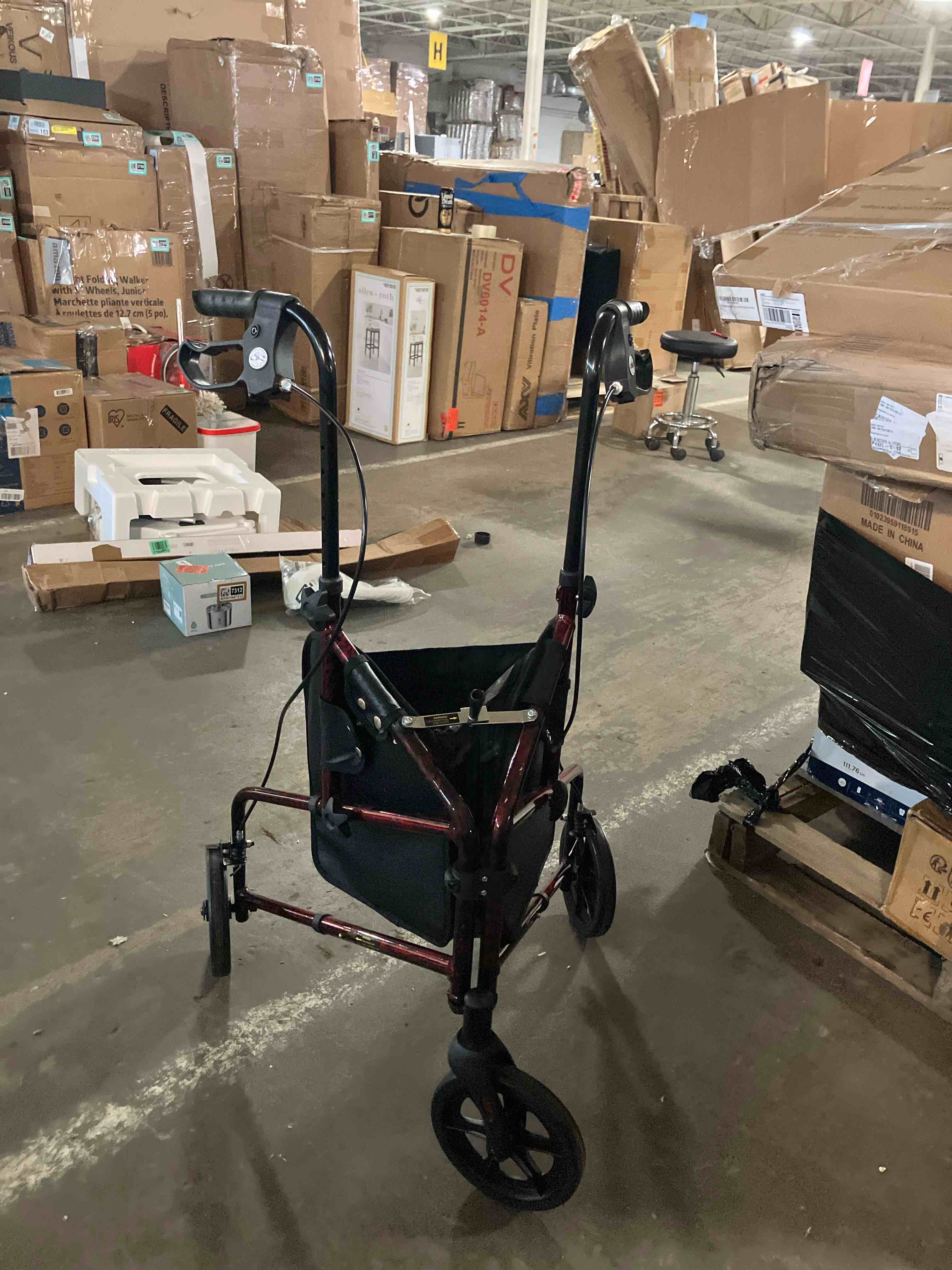https://s3.amazonaws.com/lotting-images-prod/phillipi/PPE2343939_1753195772779.jpeg