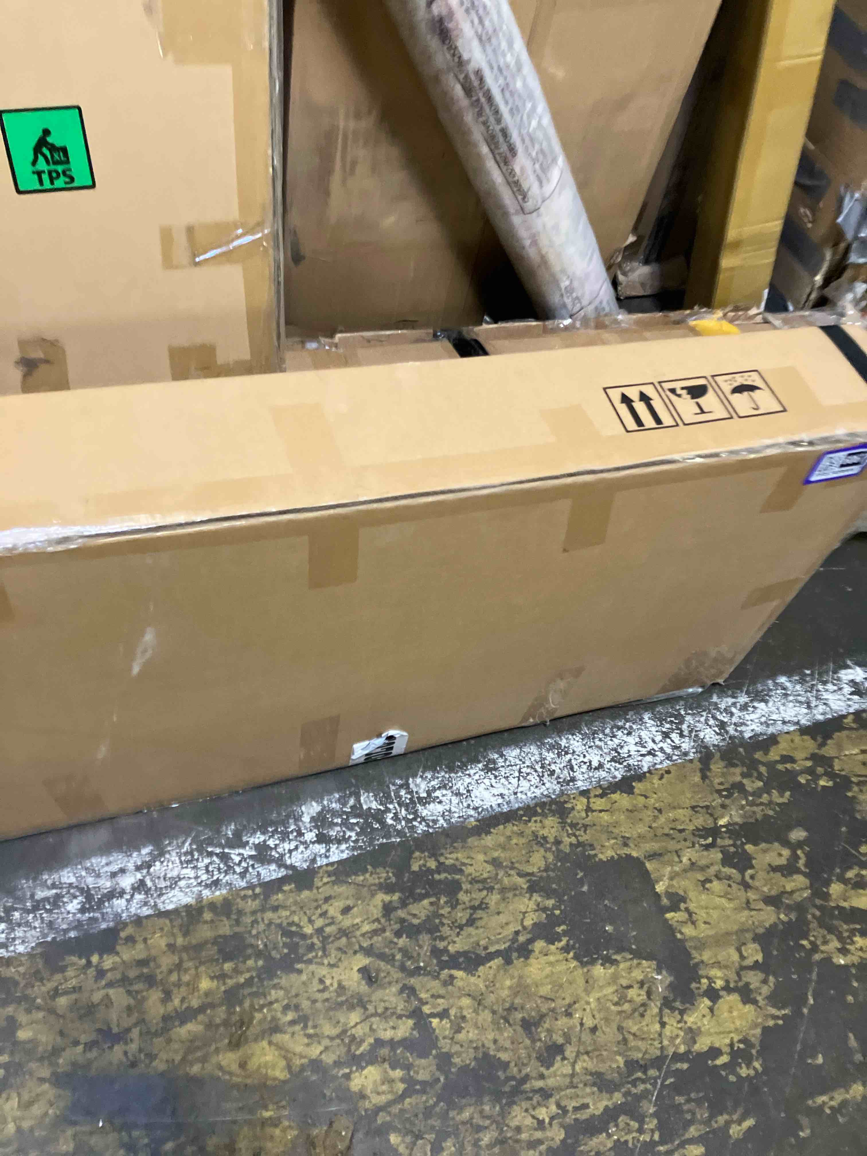 https://s3.amazonaws.com/lotting-images-prod/phillipi/PPE3496067_1750965246183.jpeg